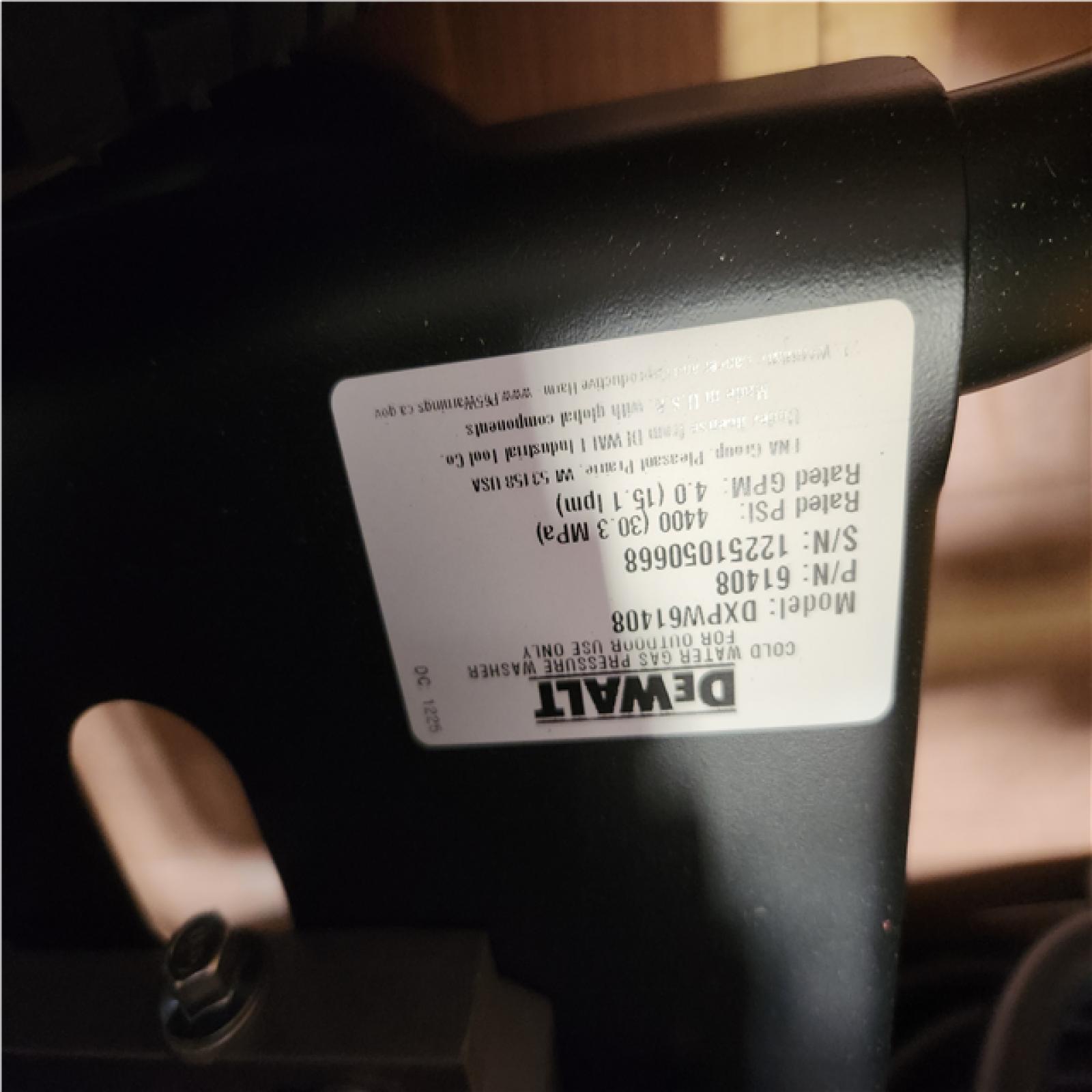 Phoenix NEW DEWALT 4400 PSI 4.0 GPM Cold Water Gas Pressure Washer