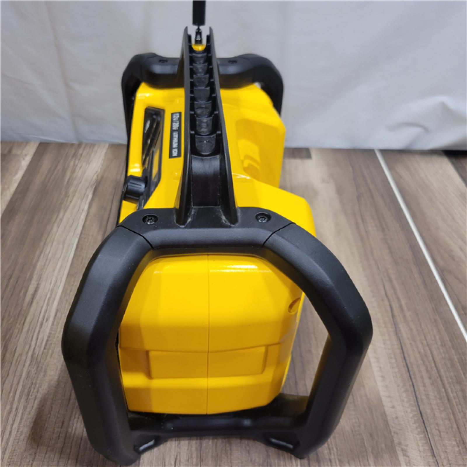 AS-IS DEWALT 20V MAX Compact Cordless Bluetooth Radio (Tool Only)