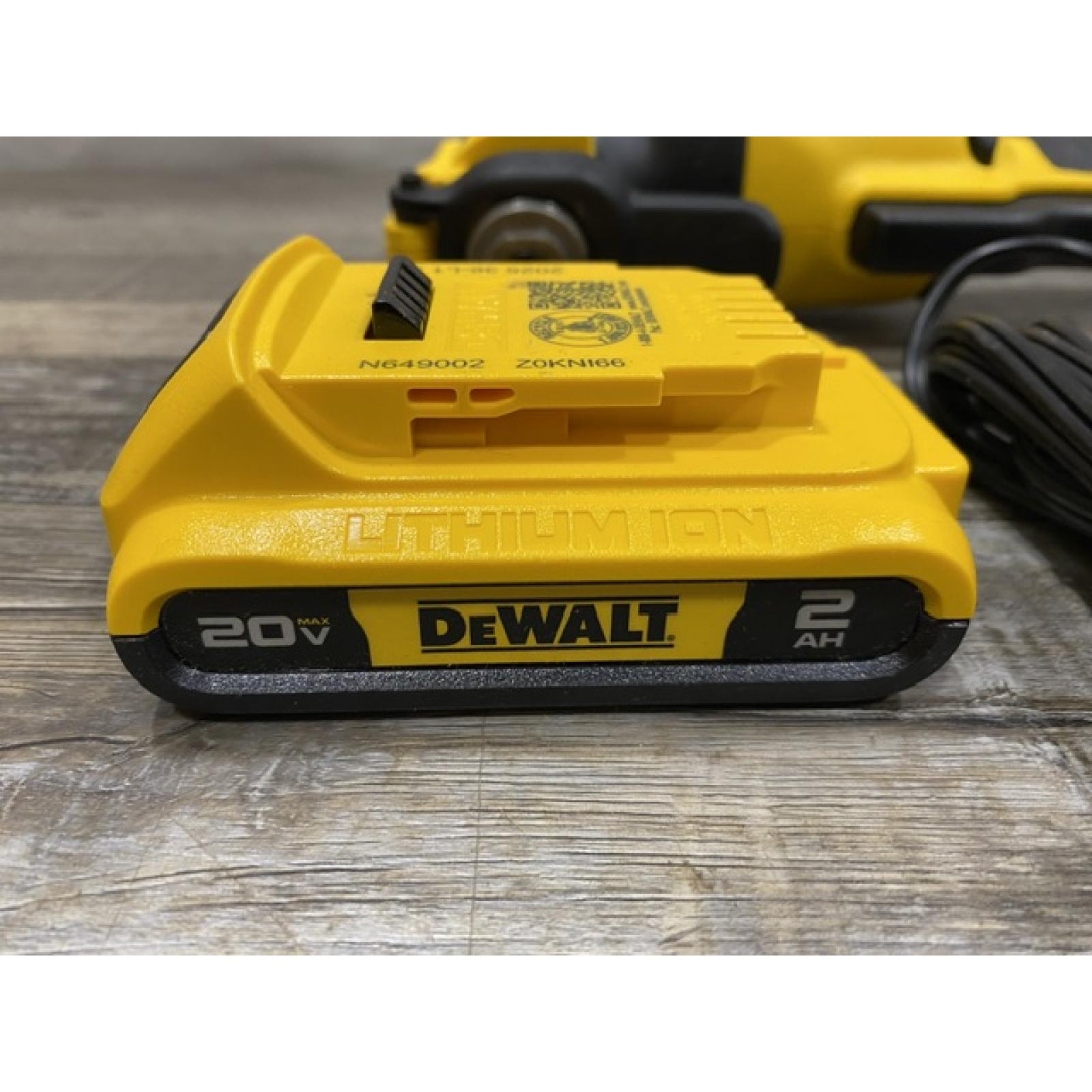 AS-IS DEWALT ATOMIC 20V MAX Cordless Brushless Oscillating Multi Tool Kit