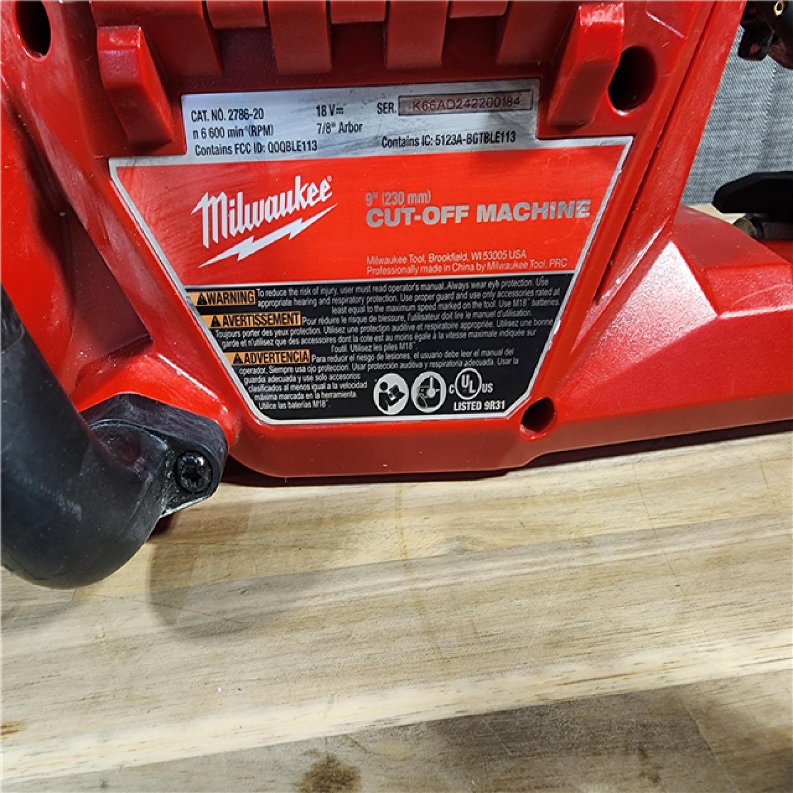 HOUSTON LOCATION - AS-IS Milwaukee 2786-20 M18 FUEL Lithium-Ion 9 in. Cut-Off Saw W/ ONE-KEY (Tool Only)