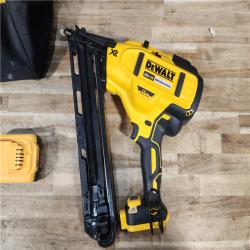 HOUSTON LOCATION - AS - IS DEWALT 20V MAX XR Lithium-Ion Cordless 2-1/2 in. 15-Gauge Finish Nailer Kit