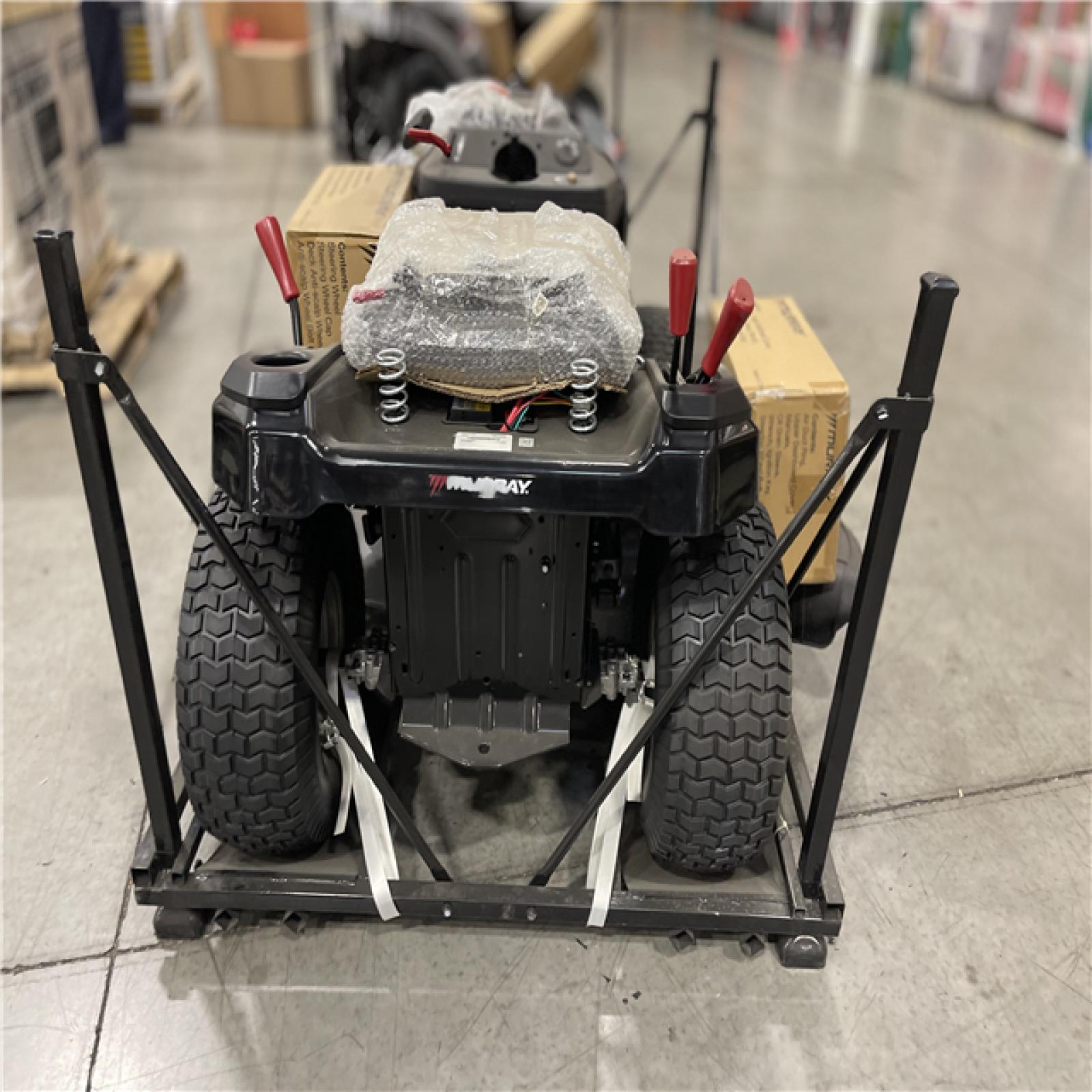 DALLAS LOCATION - Murray MT100 42 in. 13.5 HP 500cc E1350 Series Briggs and Stratton Engine 6-Speed Manual Gas Riding Lawn Tractor Mower