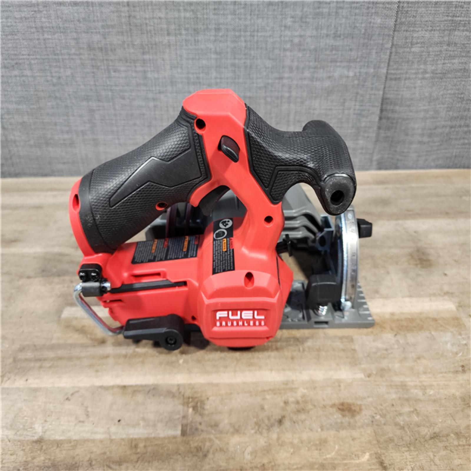 HOUSTON LOCATION - AS-IS (2) Milwaukee M12 FUEL 12V Lithium-Ion Brushless 5-3/8 in. Cordless Circular Saw (Tool-Only)