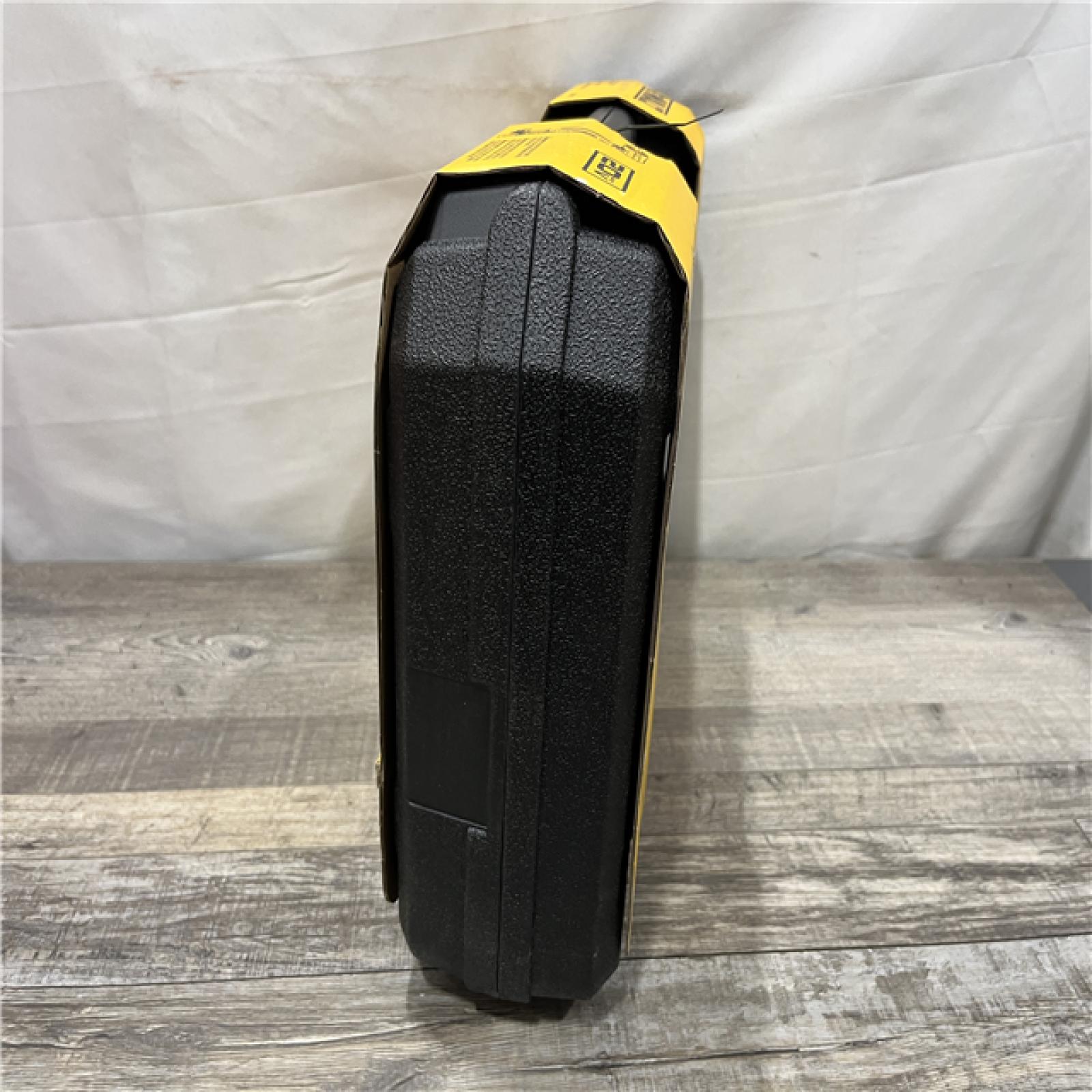 NEW - DEWALT 20V MAX Cordless 1 in. PEX Expansion Tool Kit