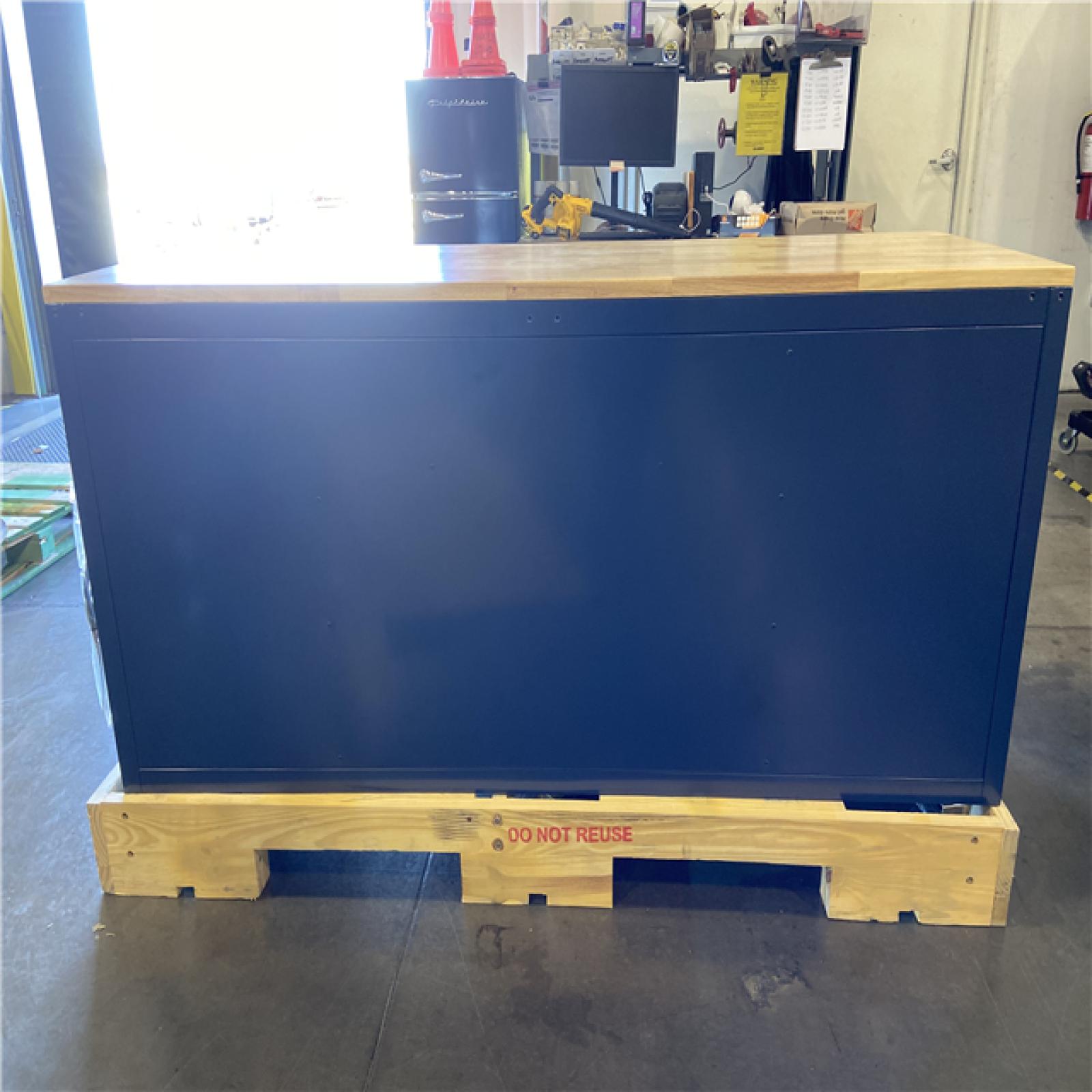 DALLAS LOCATION - Husky Tool Storage 72 in. W Standard Duty Gloss Blue Mobile Workbench Tool Chest