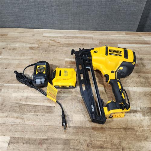 HOUSTON LOCATION - AS - IS DEWALT 20V MAX XR 16-Gauge Electric Cordless Angled Finishing Nailer Kit