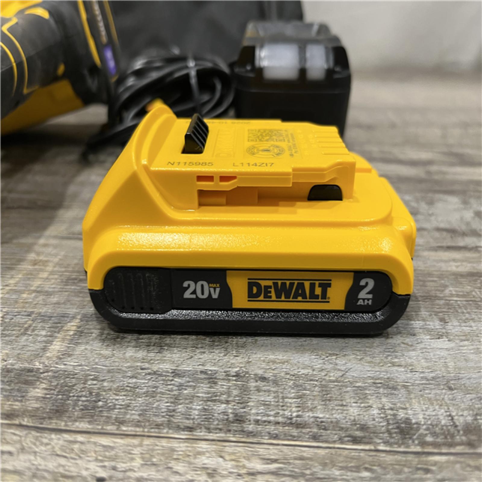 AS-IS DEWALT ATOMIC 20V MAX Lithium Ion Cordless 23 Gauge Pin Nailer Kit