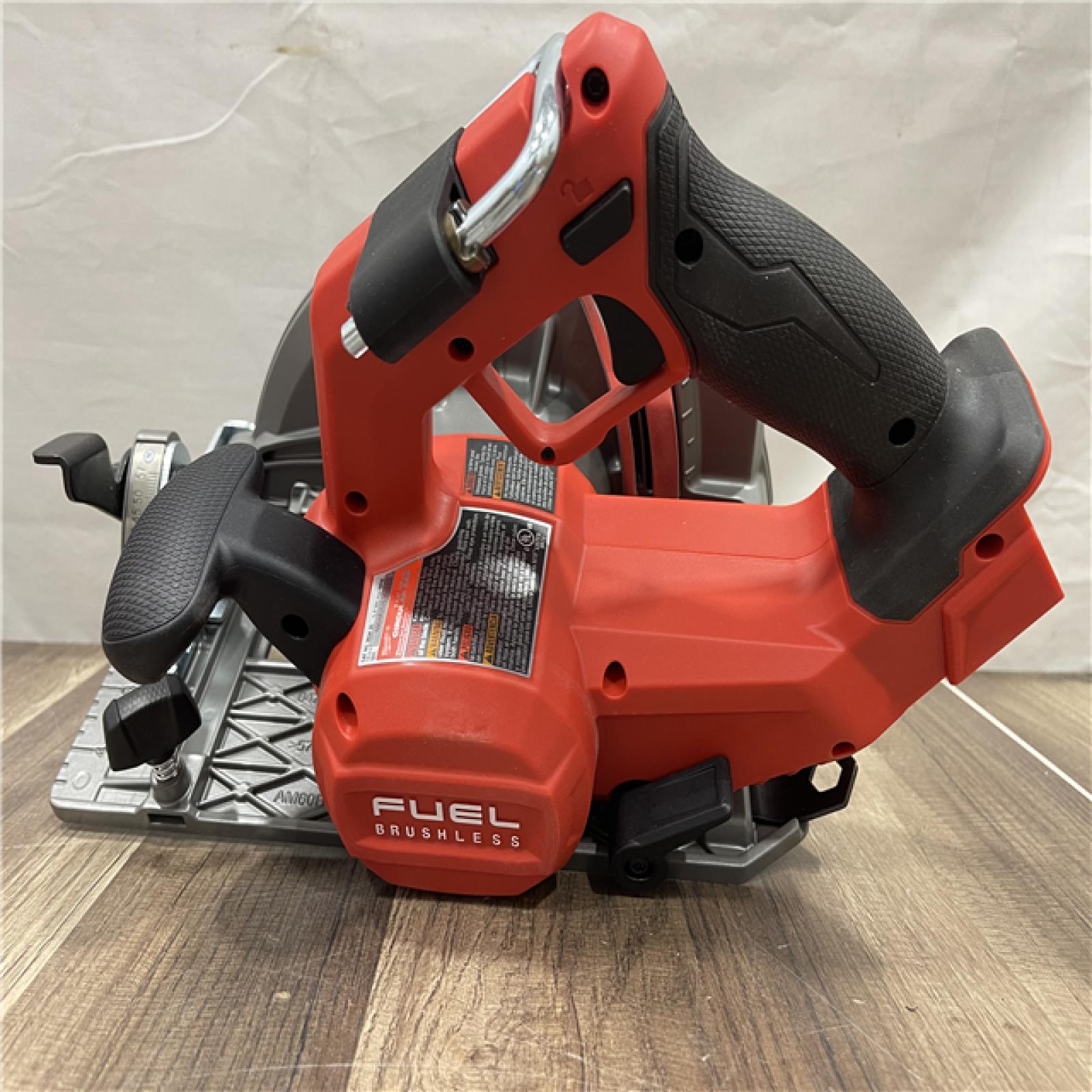 AS-IS Milwaukee FUEL 18V Lithium-Ion Brushless Cordless 7-1/4 in. Circular Saw (Tool-Only)