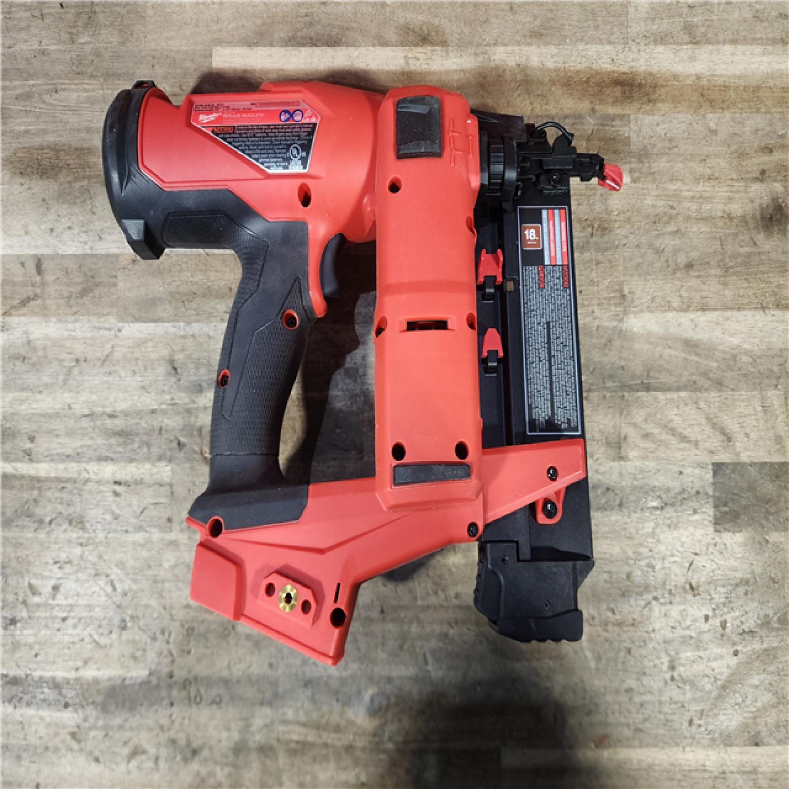 HOUSTON LOCATION - AS-IS Milwaukee M18 Fuel 18V Brushless 18-Gauge Brad Nailer 2746-20 (Bare Tool)