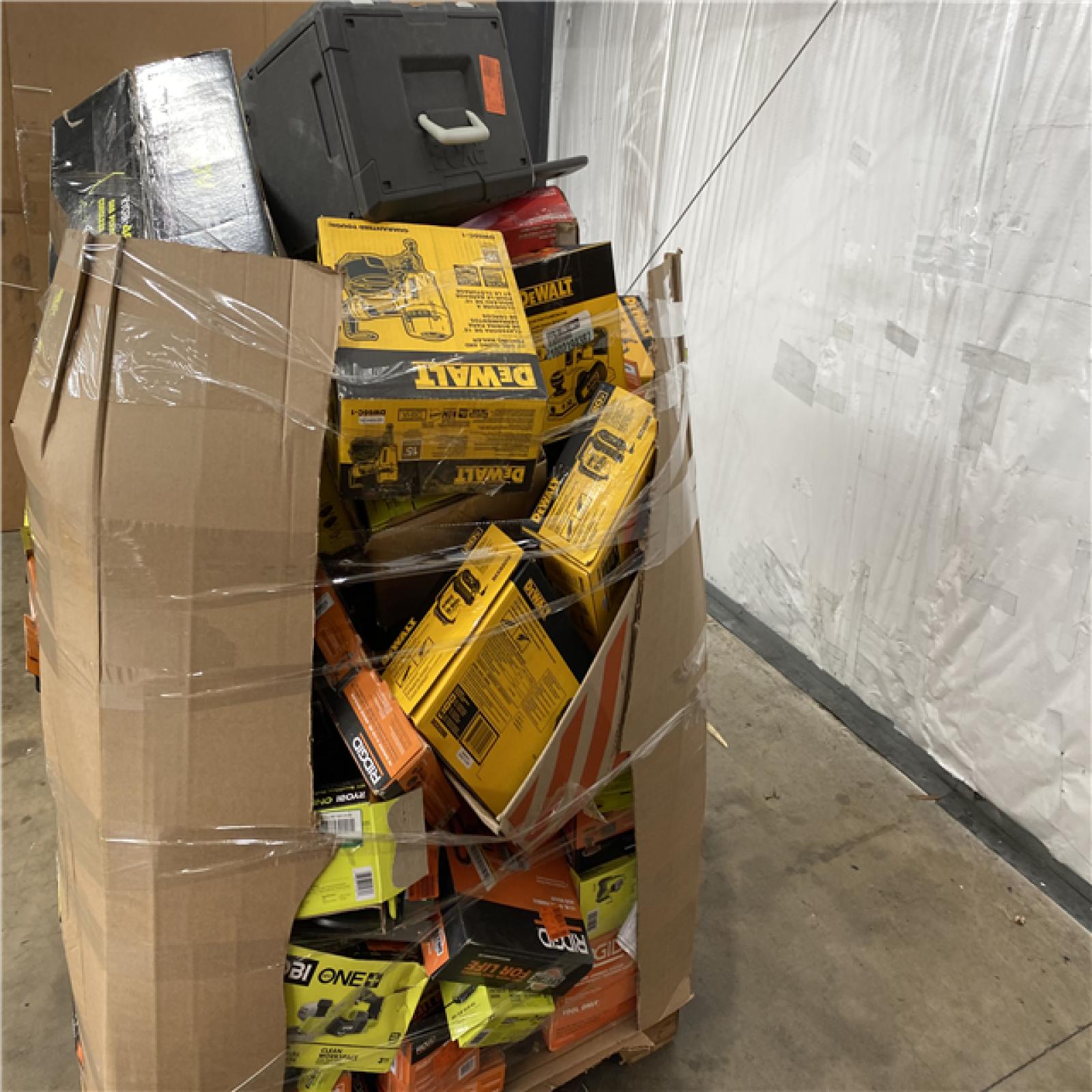 Houston Location AS IS - Tool Pallet