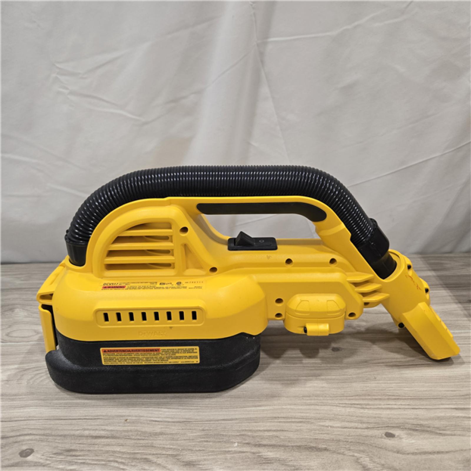 AS-IS DEWALT 20V MAX Cordless 1/2 Gal. Wet/Dry Portable Vacuum (Tool-Only)