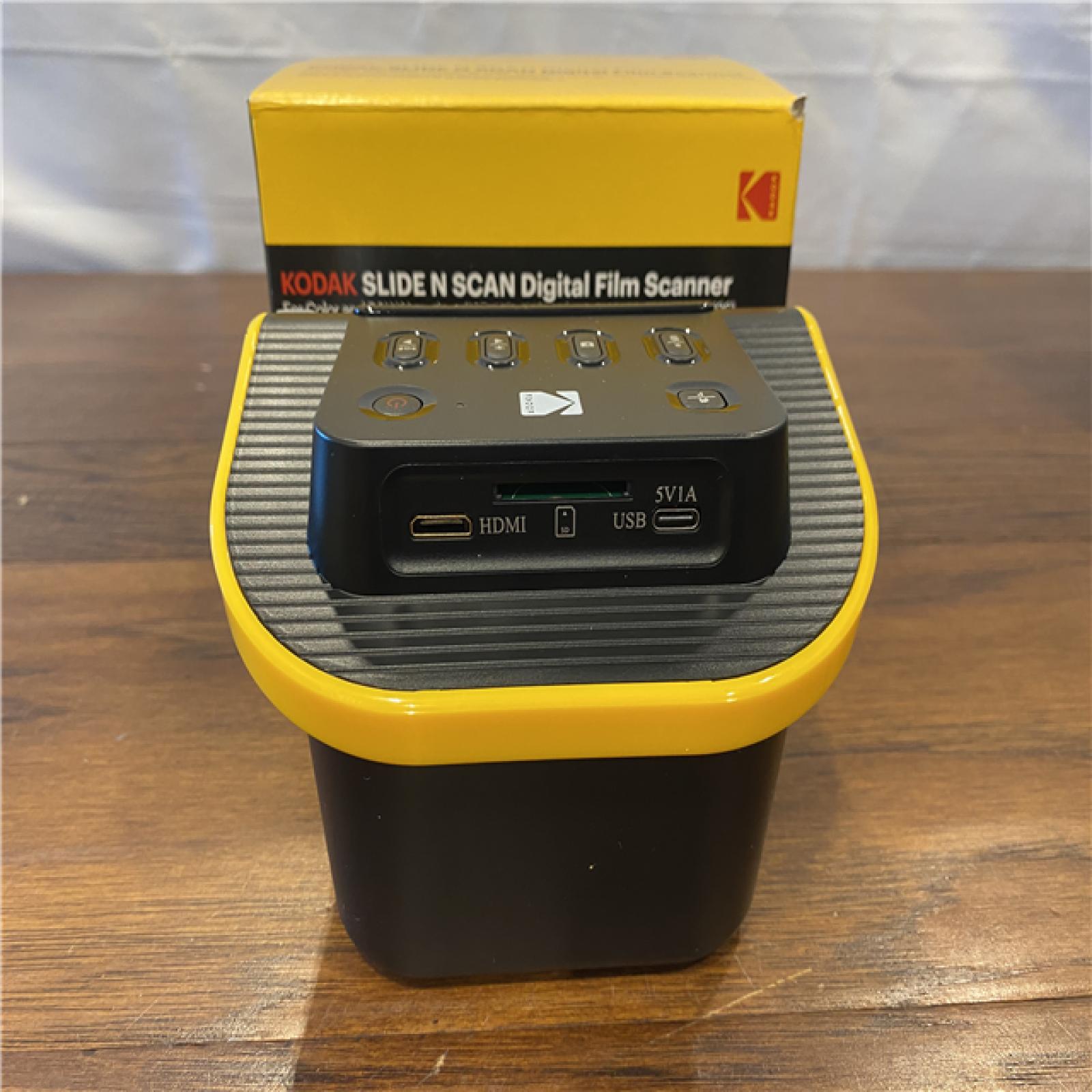KODAK SLIDE N SCAN Film and Slide Scanner with Large 5 LCD Screen, Convert Color & B&W Negatives & Slides 35mm, 126, 110 Film Negatives & Slides to