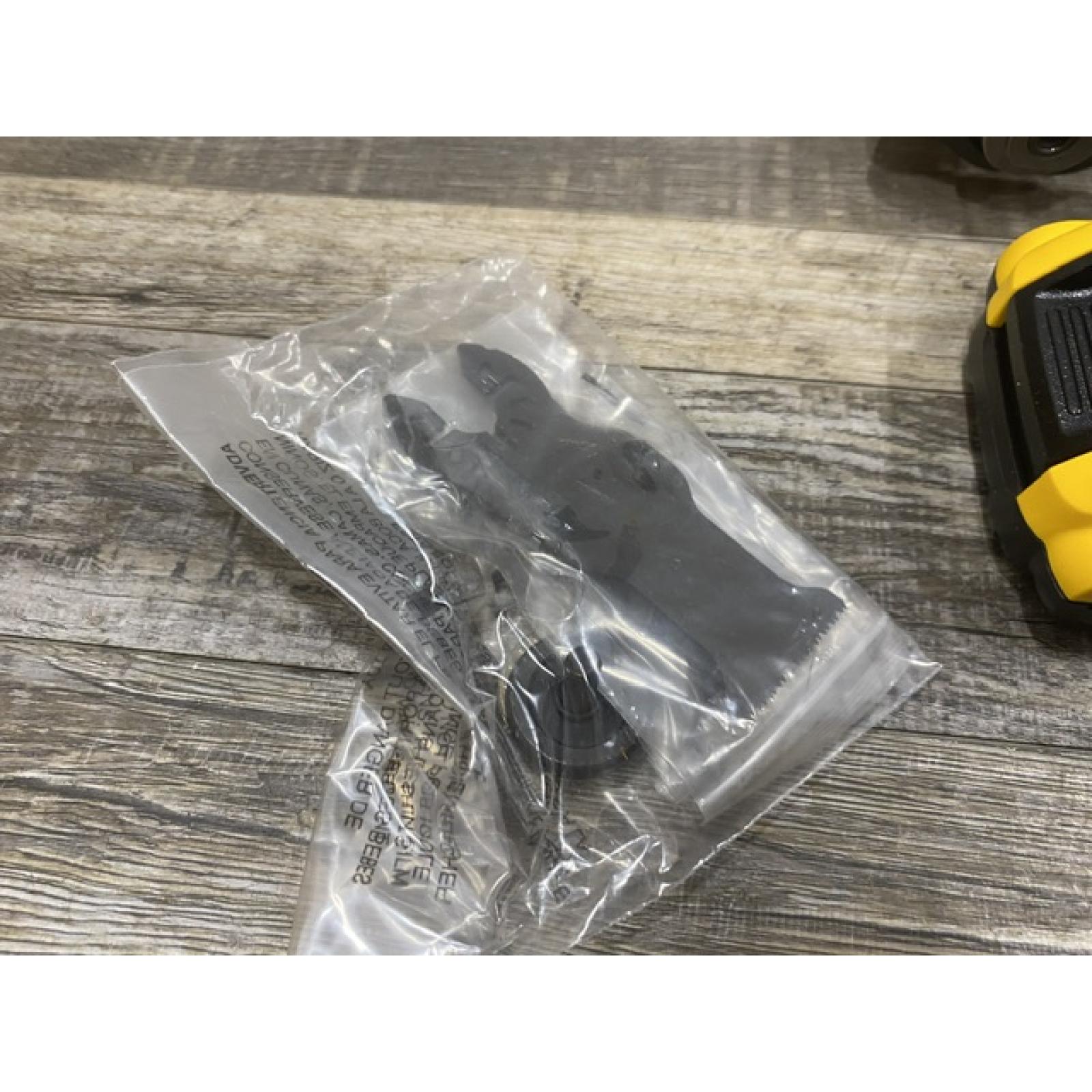 AS-IS DEWALT ATOMIC 20V MAX Cordless Brushless Oscillating Multi Tool Kit