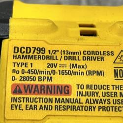 AS-IS DEWALT ATOMIC 20V Lithium-Ion Cordless 1/2 in. Hammer Drill Kit