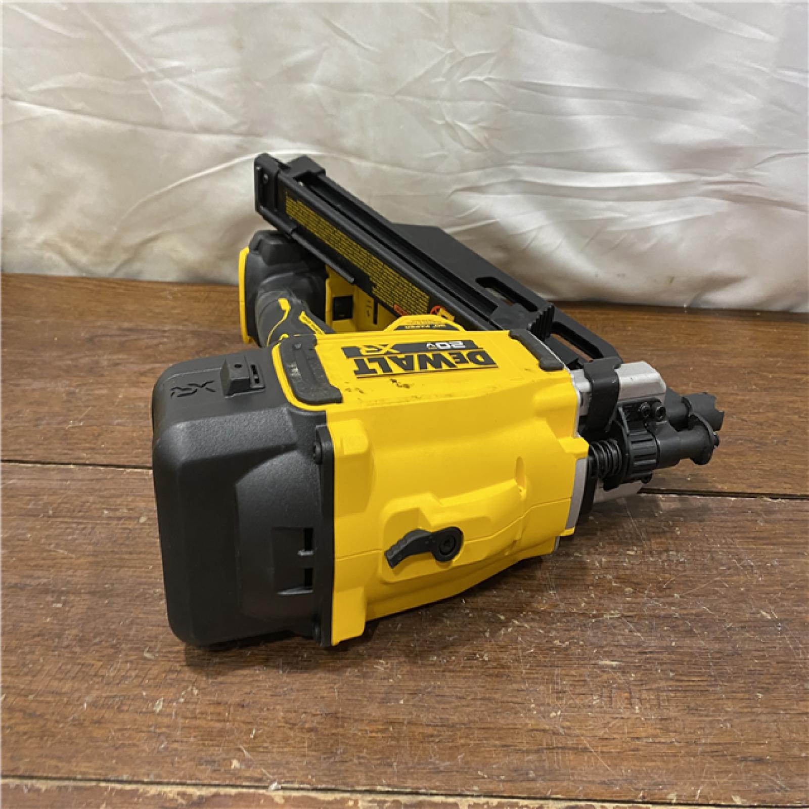 AS-IS DEWALT 20-Volt 30° Cordless Framing Nailer (Tool-Only)