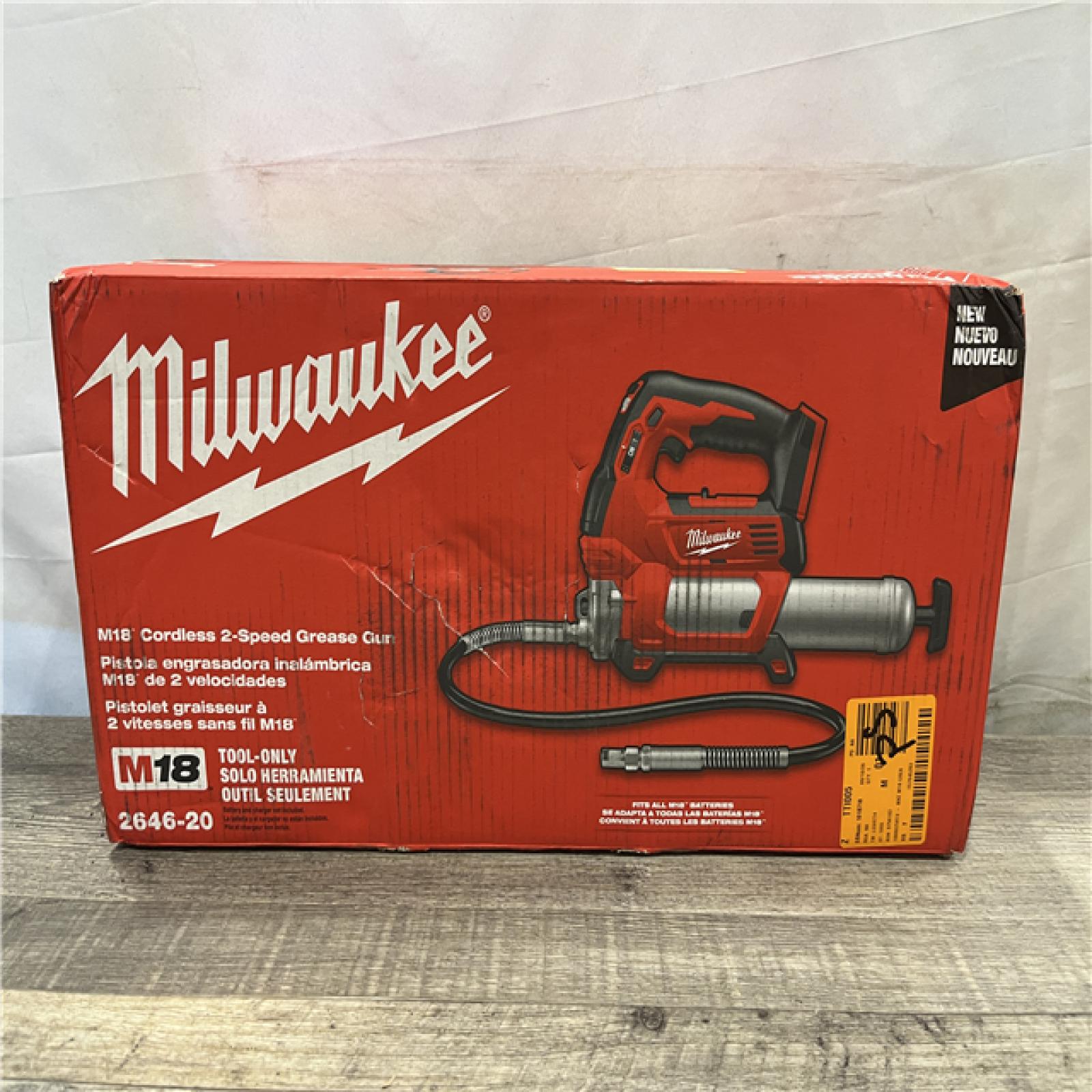 NEW - Milwaukee 18V Lithium-Ion Cordless Grease Gun 2-Speed (Tool-Only)
