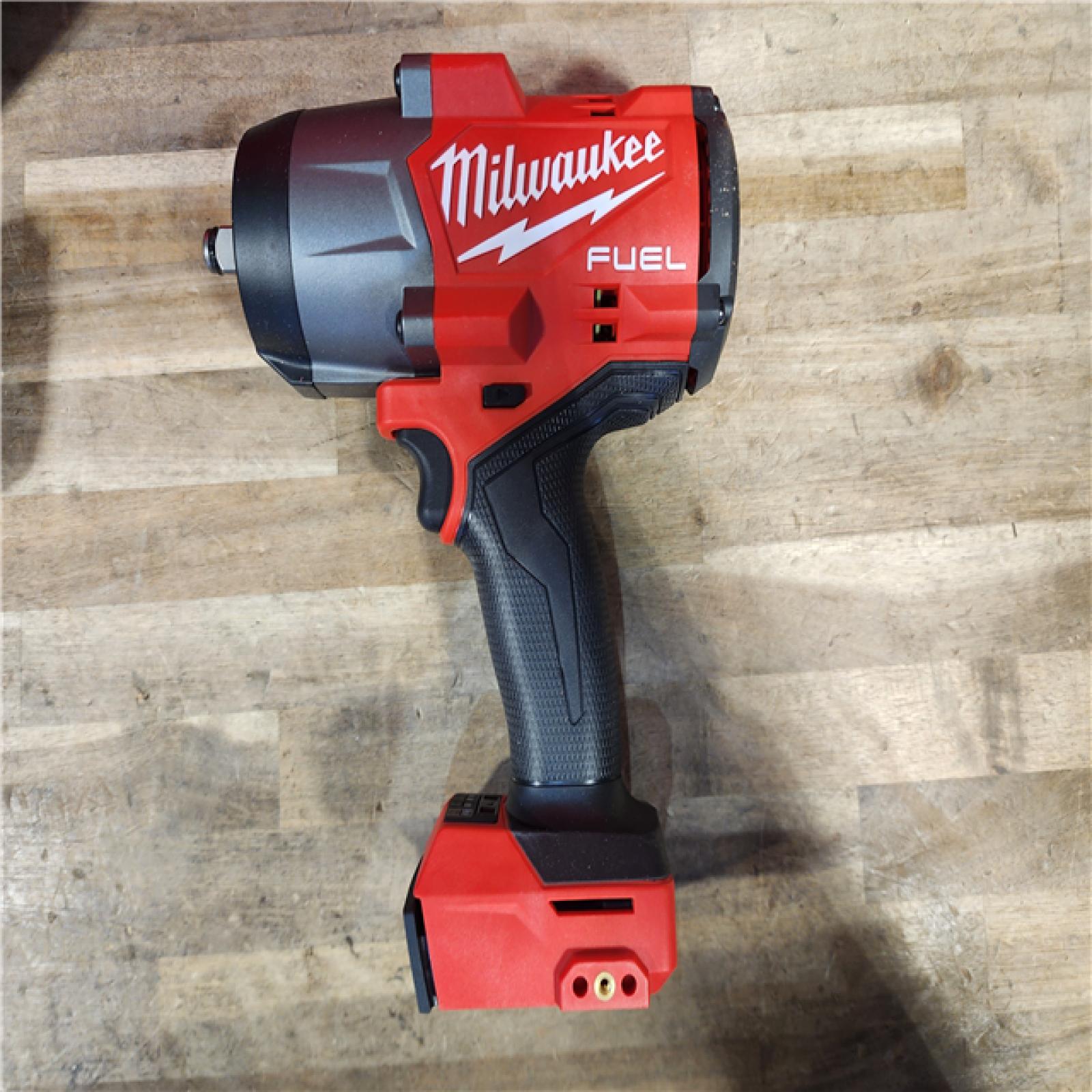 HOUSTON LOCATION - AS-IS Milwaukee M18 1/2 in. Cordless Brushless High Torque Impact Wrench Kit (Battery & Charger)