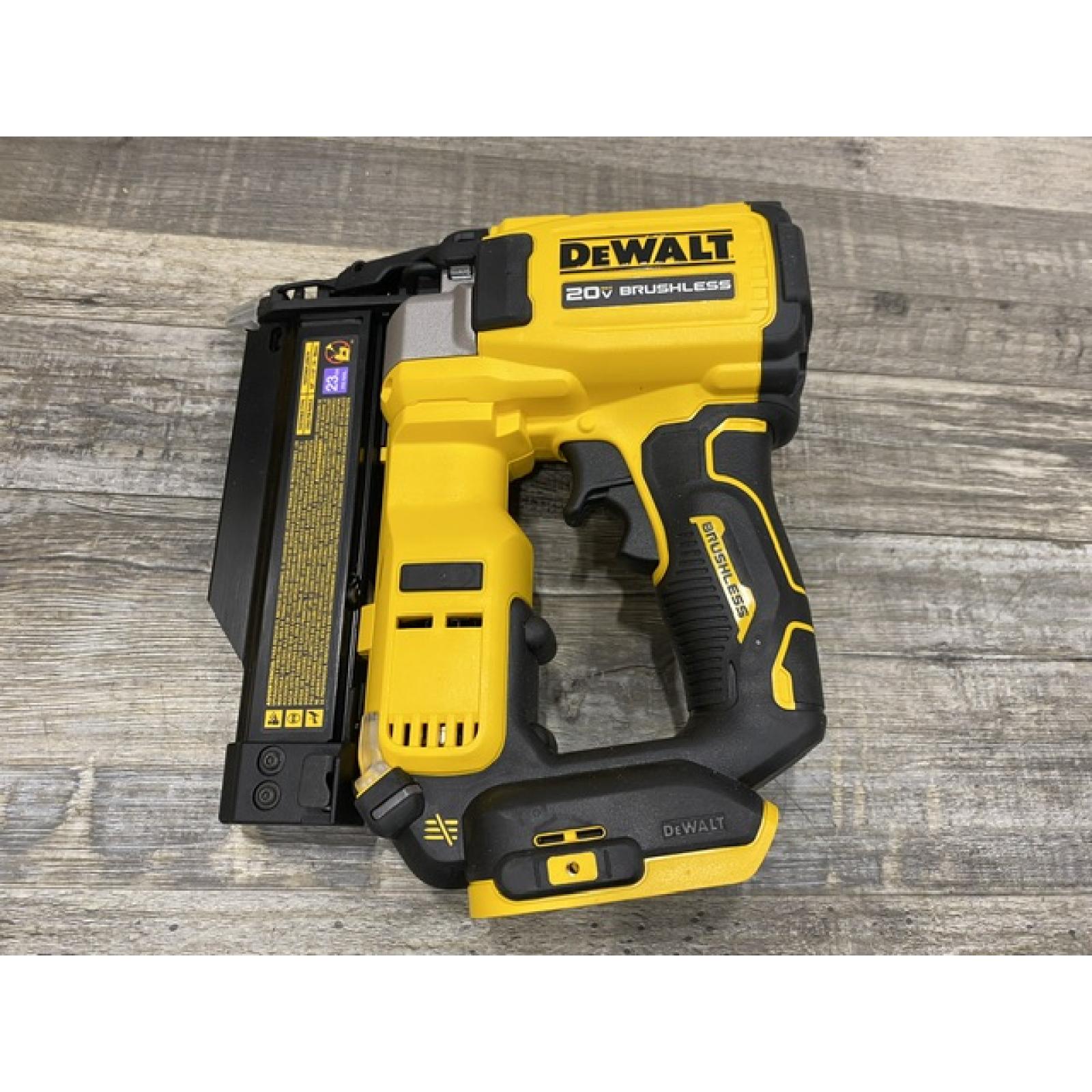AS-IS DEWALT ATOMIC 20V MAX Lithium Ion Cordless 23 Gauge Pin Nailer Kit