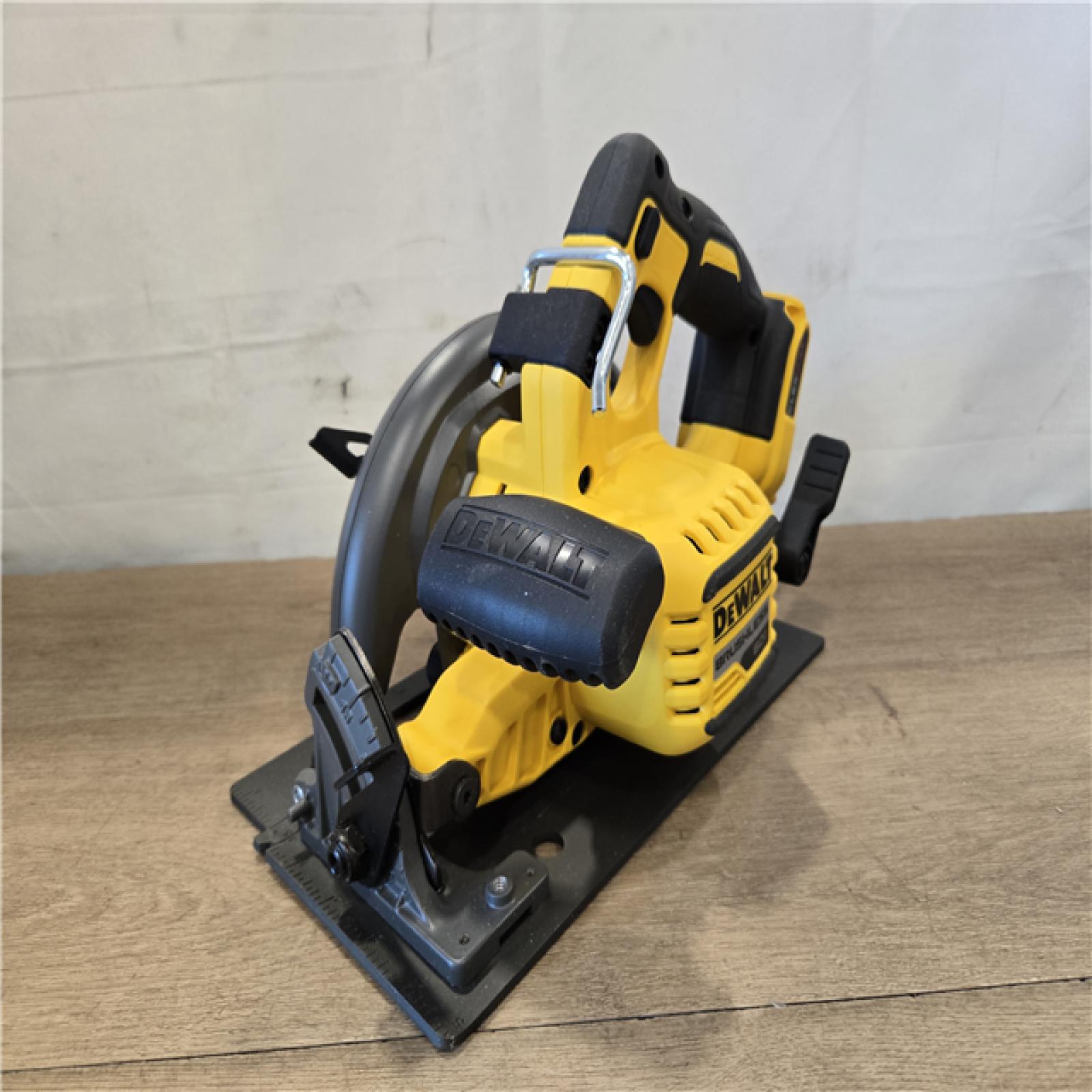 AS-IS DEWALT FLEXVOLT 60V MAX Cordless 7-1/4 in. Circular Saw (Tool Only)
