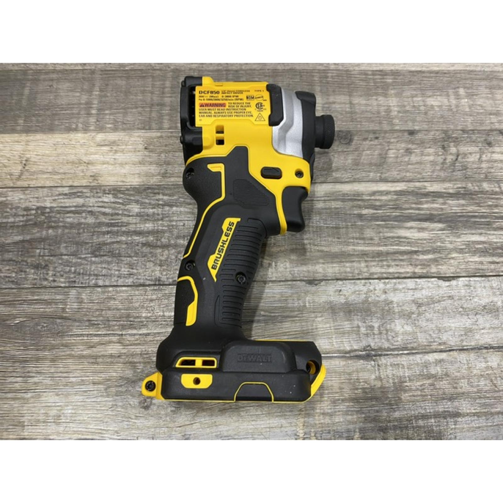 AS-IS DEWALT ATOMIC 20V MAX Lithium-Ion Cordless 1/4 in. Brushless Impact Driver Kit