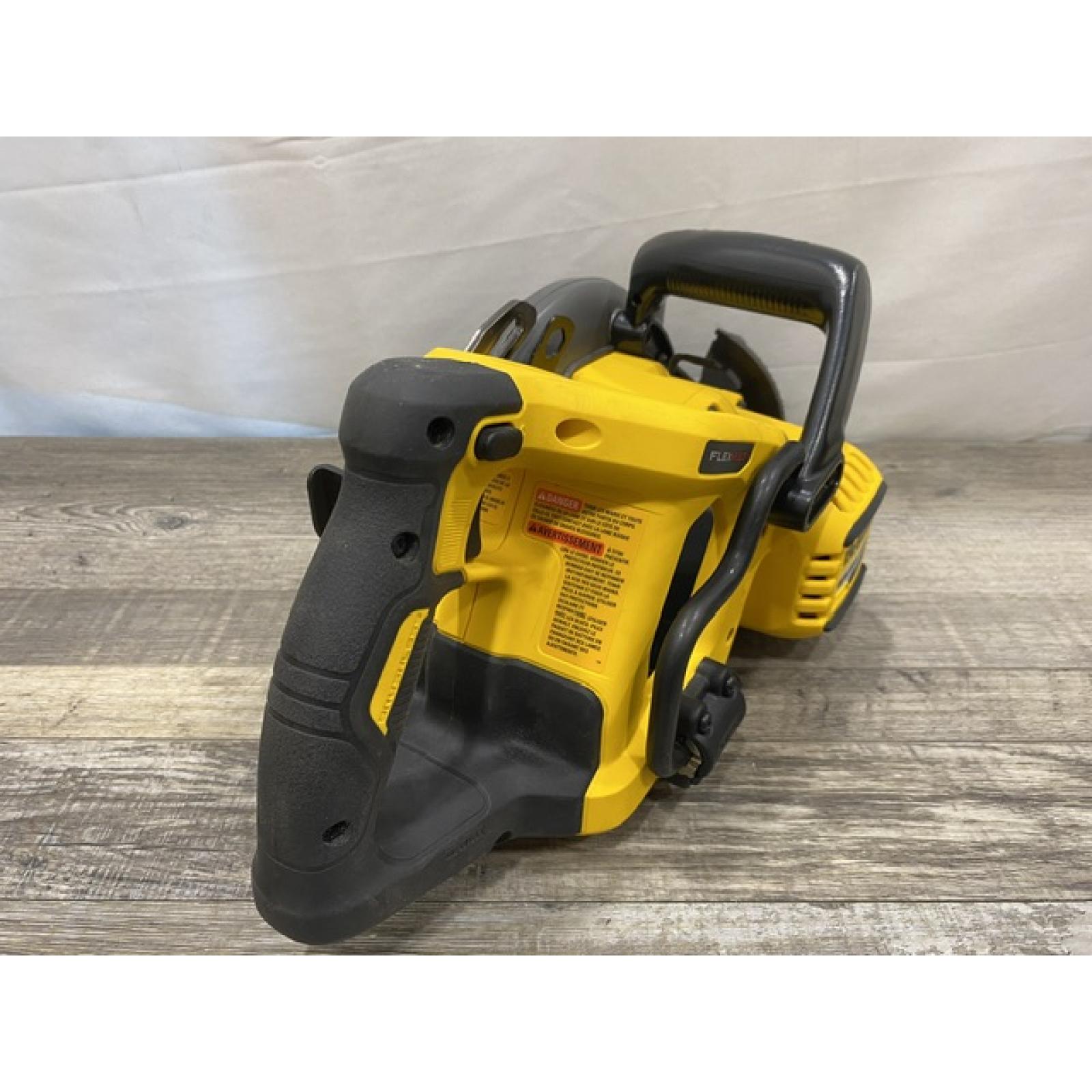 AS-IS DEWALT FLEXVOLT 60V MAX Cordless Brushless 7-1/4 in. Wormdrive Style Circular Saw (Tool Only)
