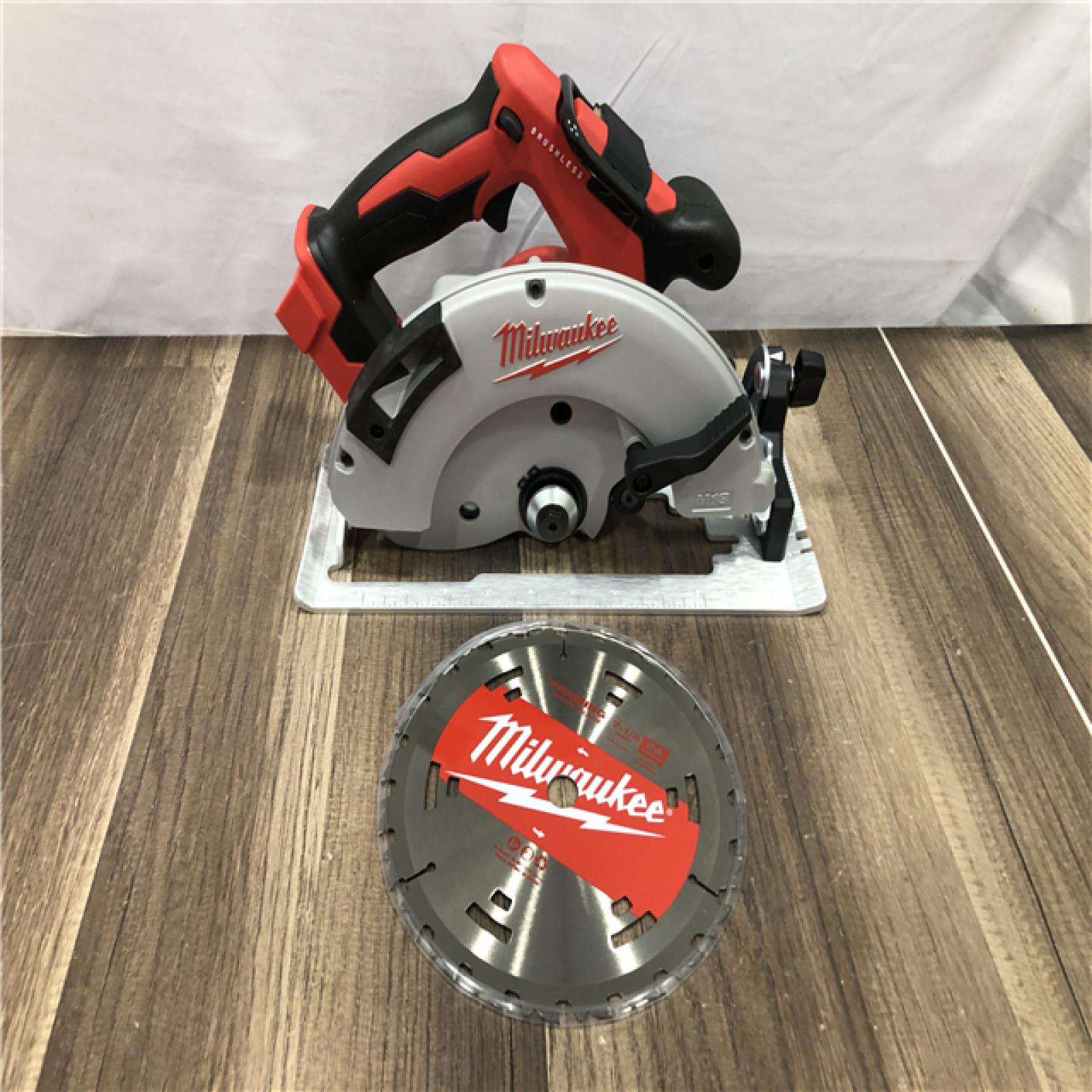 AS-IS Milwaukee M18 18V Lithium-Ion Brushless Cordless 7-1/4 in. Circular Saw (Tool-Only)