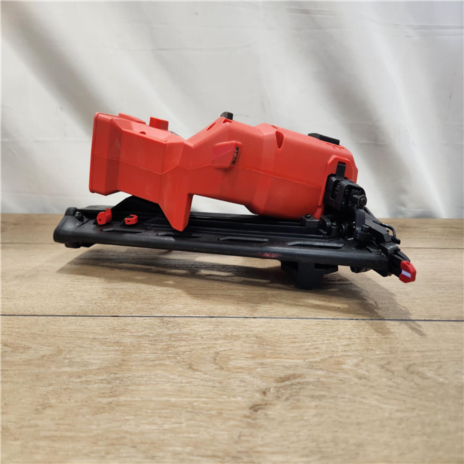 AS-IS- Milwaukee M18 FUEL 15 Ga. 18 Volt Brushless Angled Finish Nailer