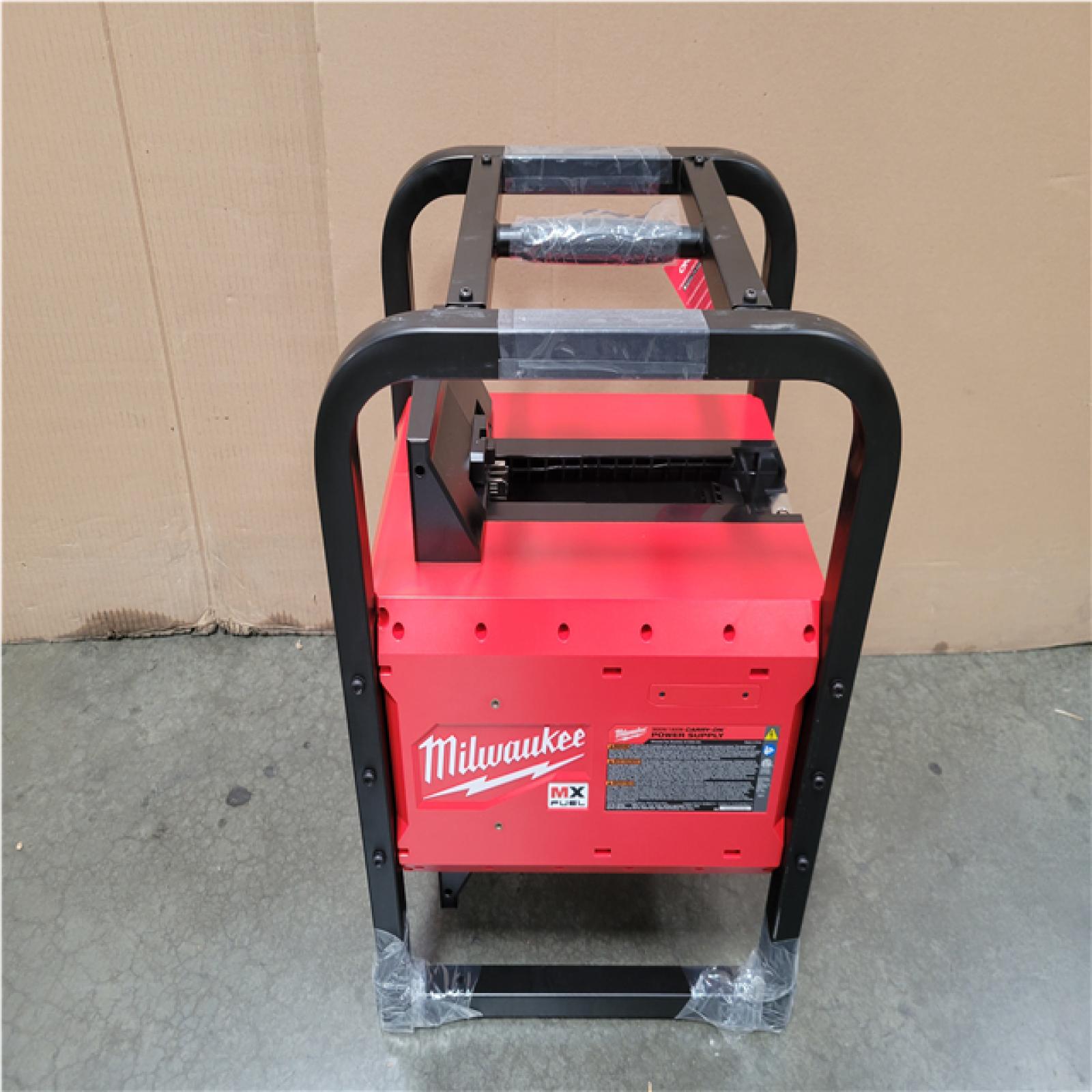 CALIFORNIA AS-IS MILWAUKEE MX FUEL POWER SUPPLY WITH BATTERY