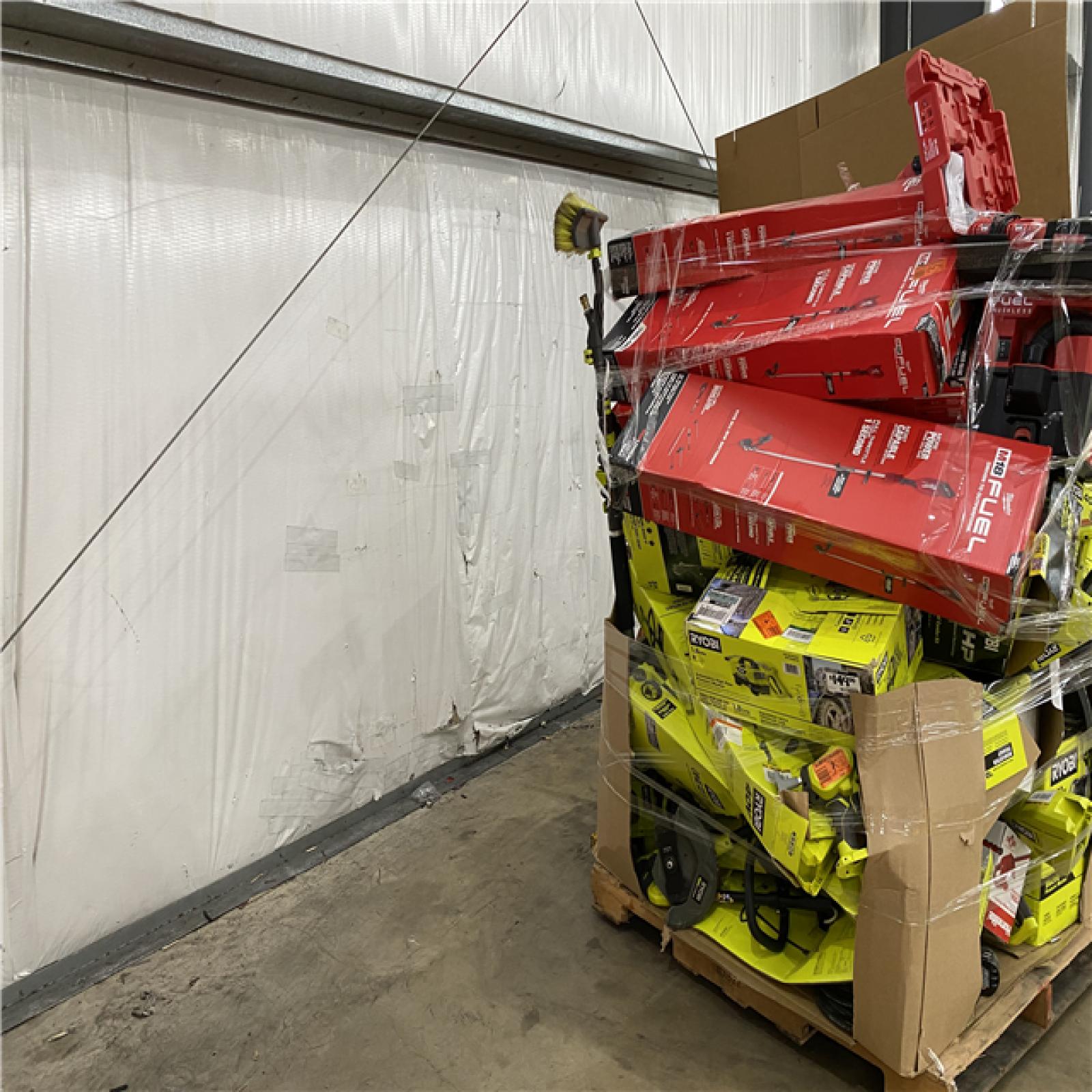 Houston Location AS IS - Tool Pallet