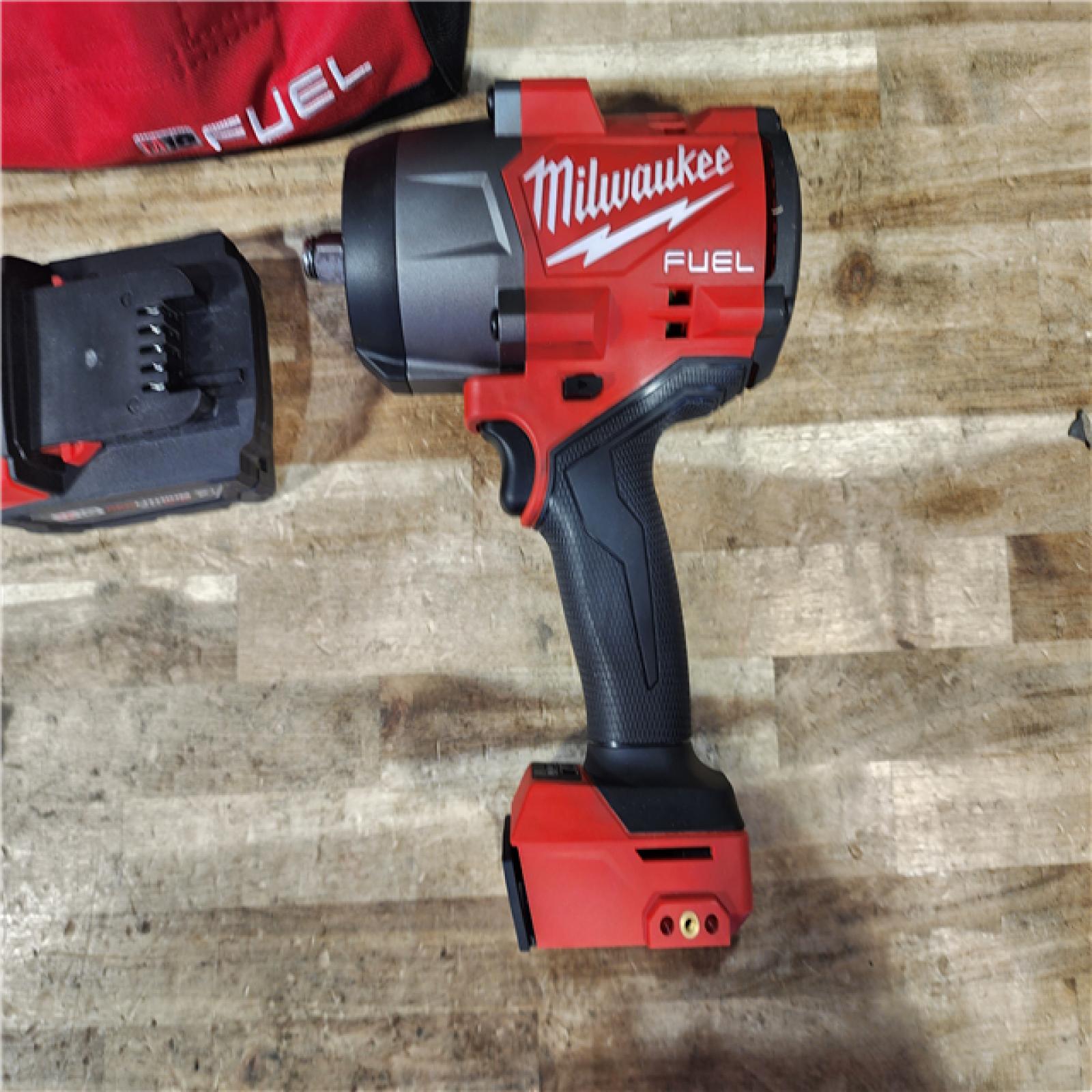 HOUSTON LOCATION - AS - IS Milwaukee FUEL 18V Lithium-Ion Brushless Cordless 1/2 in. Impact Wrench w/ BAG KIT