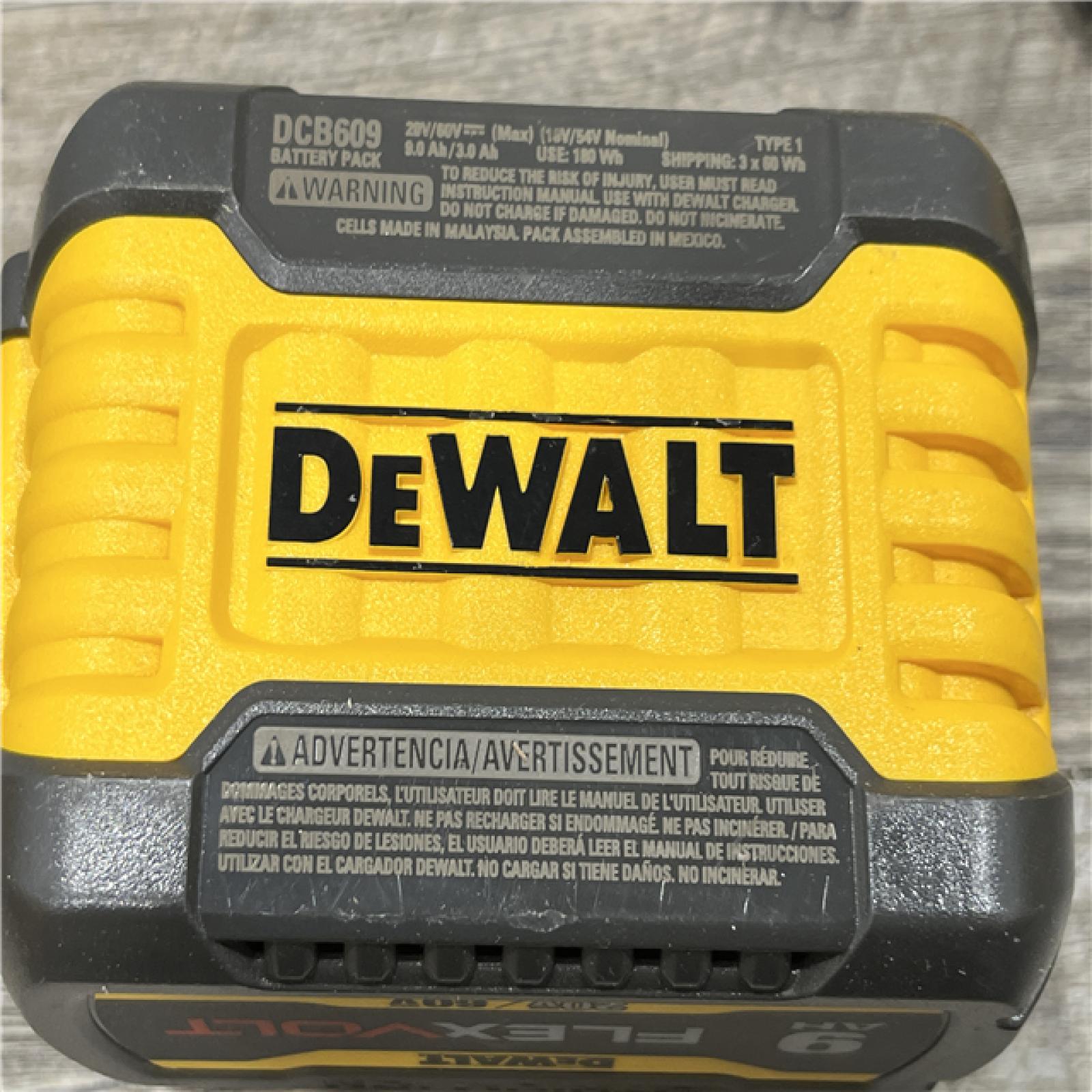 AS-IS DEWALT 20V/60V MAX FLEXVOLT Lithium-Ion 9.0Ah Battery and Charger Starter Kit