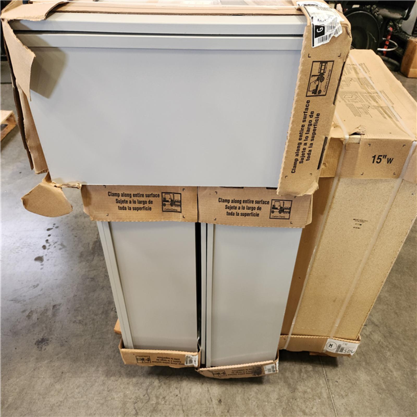 Phoenix Location Mixed AS-IS Hampton Bay Assembled Wall Kitchen Cabinet Pallet