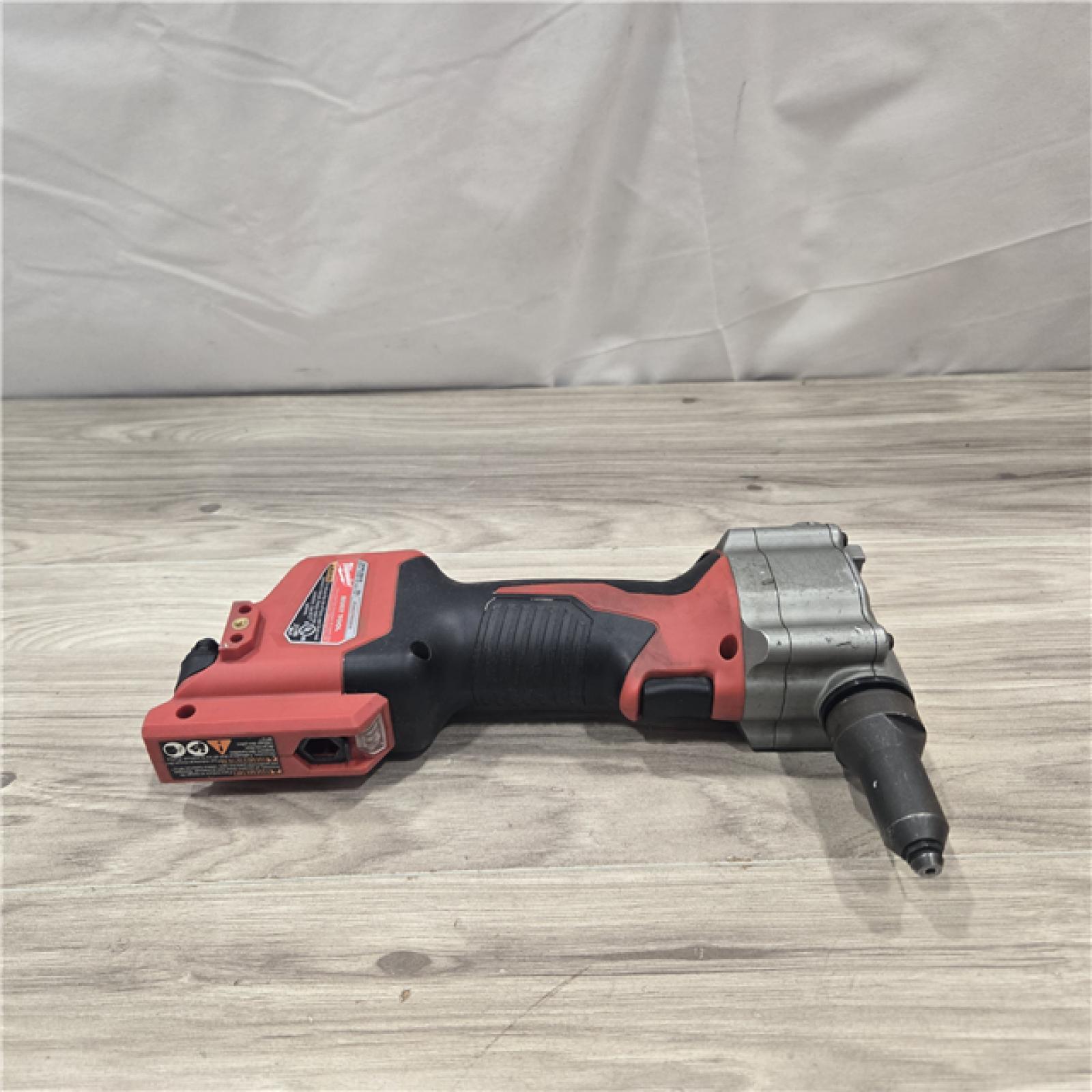 AS-IS Milwaukee M12 12V Cordless Rivet Tool (Tool-Only)