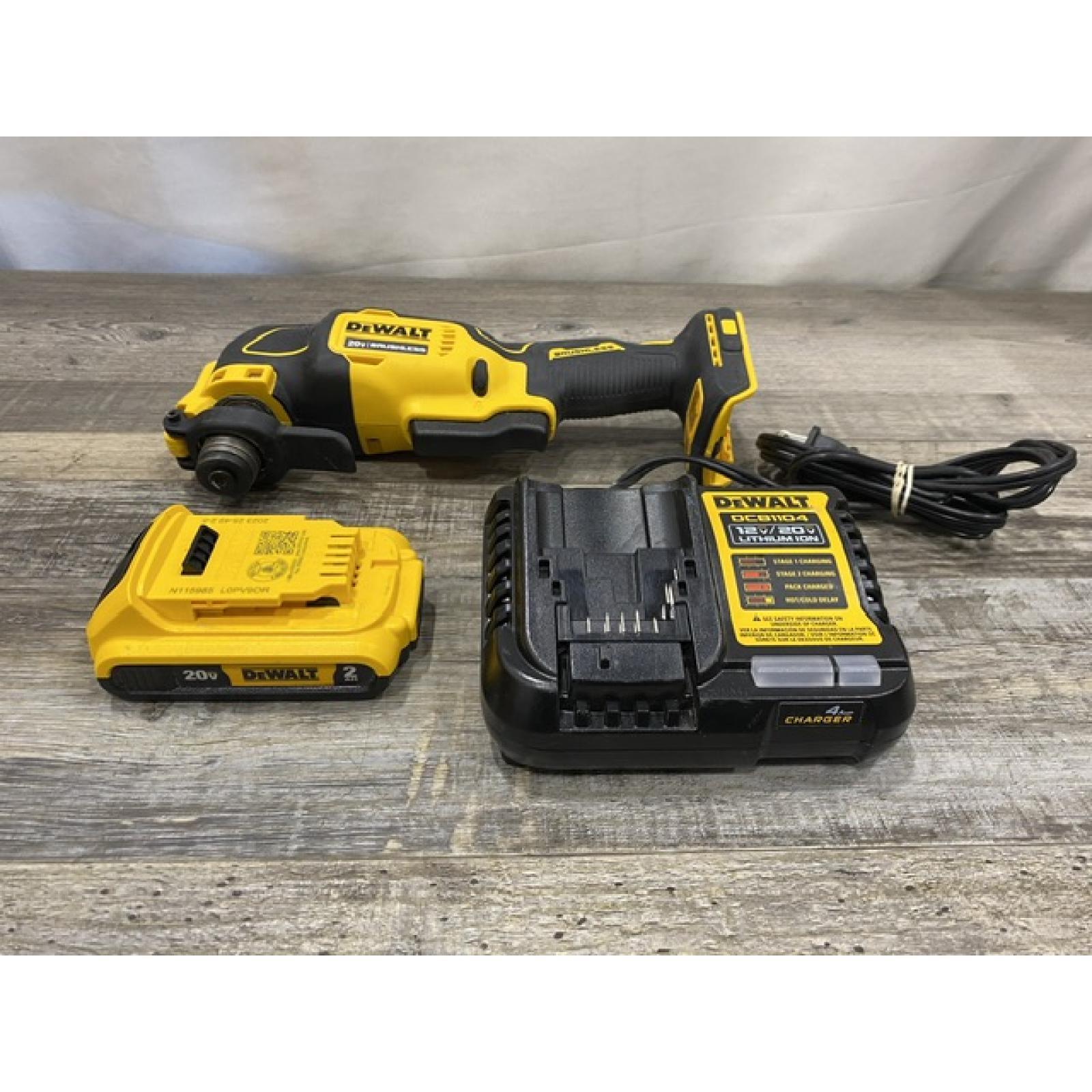 AS-IS DEWALT ATOMIC 20V MAX Cordless Brushless Oscillating Multi Tool Kit