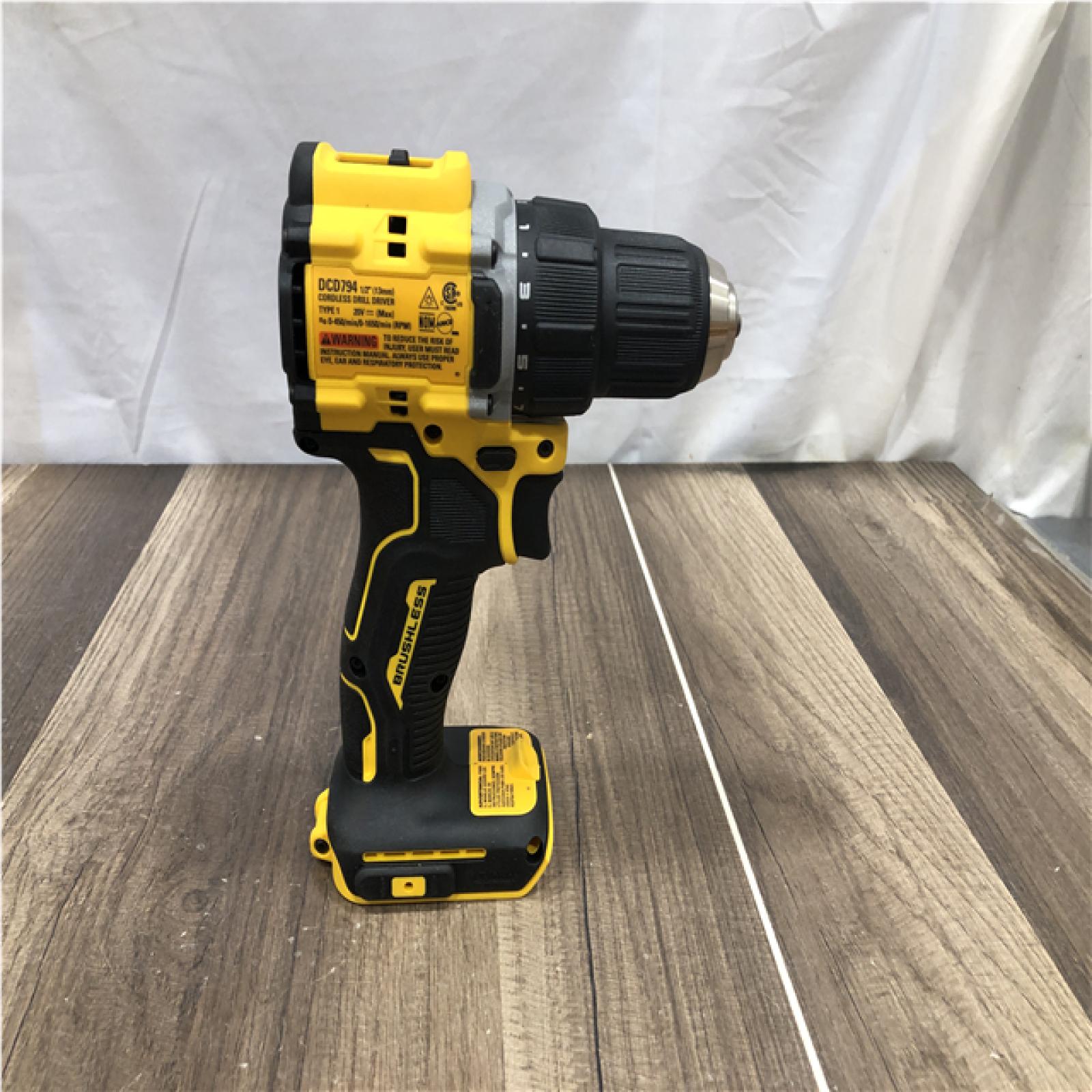 AS-IS DEWALT Atomic 20V Lithium-Ion Cordless Compact 1/2 in. Drill/Driver Kit