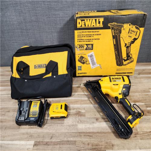HOUSTON LOCATION - AS-IS DEWALT 20V MAX XR Lithium-Ion Cordless 2-1/2 in. 15-Gauge Finish Nailer Kit