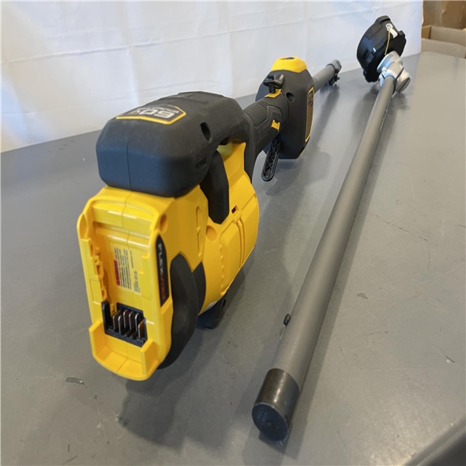 Like New! - DeWalt FLEXVOLT 60V MAX Brushless Cordless 17-Inch Attachment Capable String Trimmer (Tool Only)