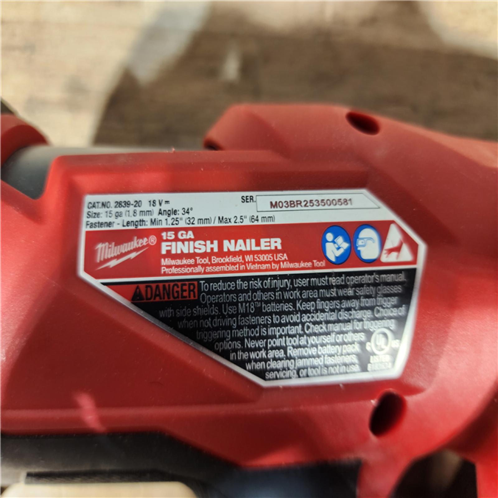 HOUSTON LOCATION - AS - IS Milwaukee FUEL 18-Volt Lithium-Ion Brushless Cordless Gen II 15-Gauge Angled Finish Nailer (Tool-Only)