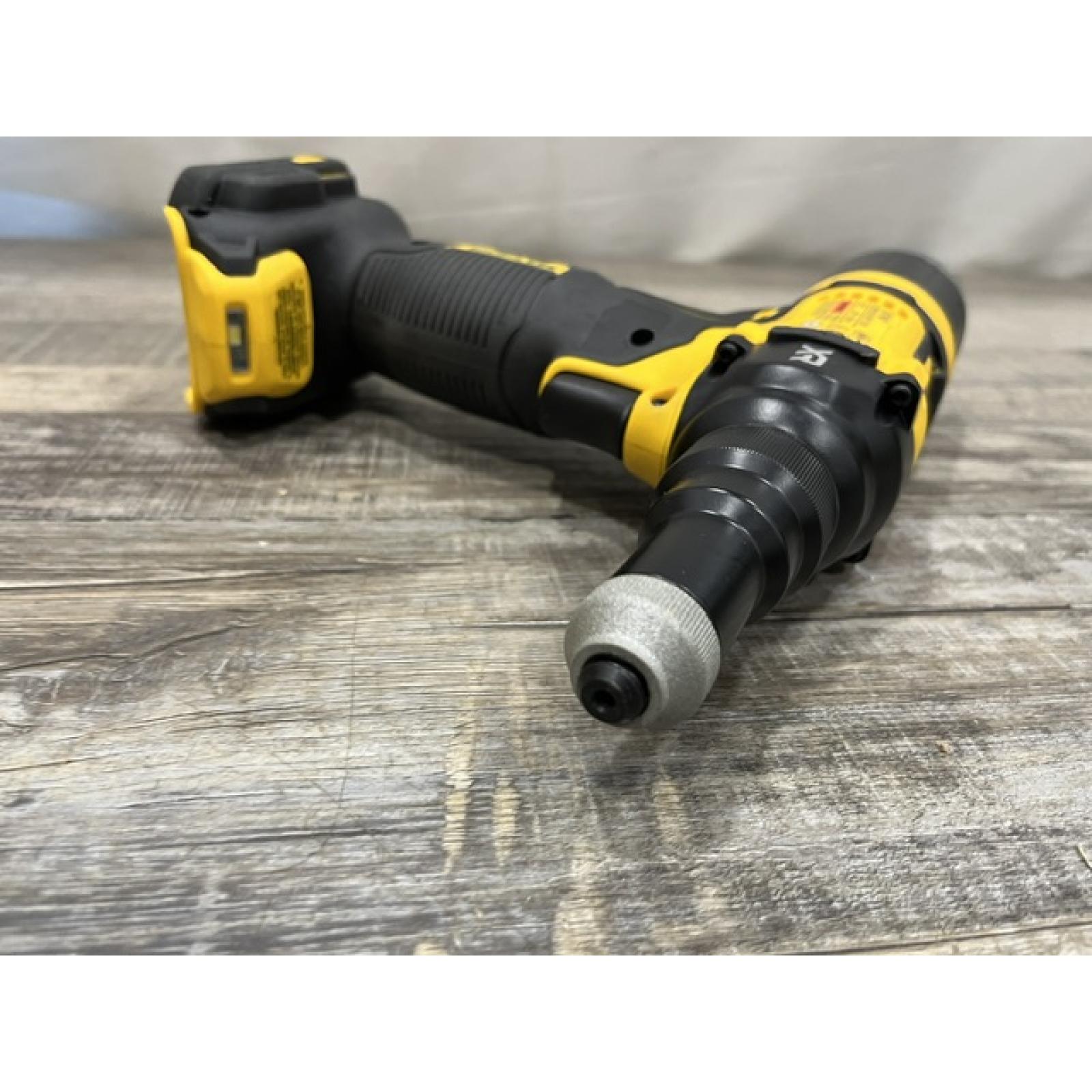 AS-IS DEWALT 20-Volt MAX Cordless 3/16 in. Rivet Tool (Tool-Only)