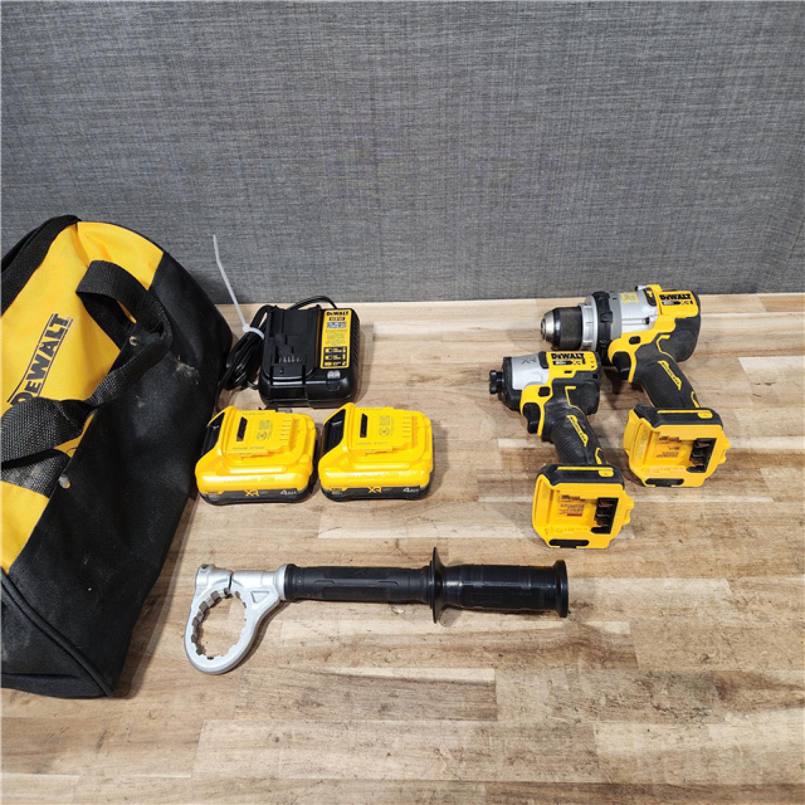 HOUSTON LOCATION - AS-IS DEWALT 2 TOOL COMBO KIT W/ (2) BATTERY & CHARGER
