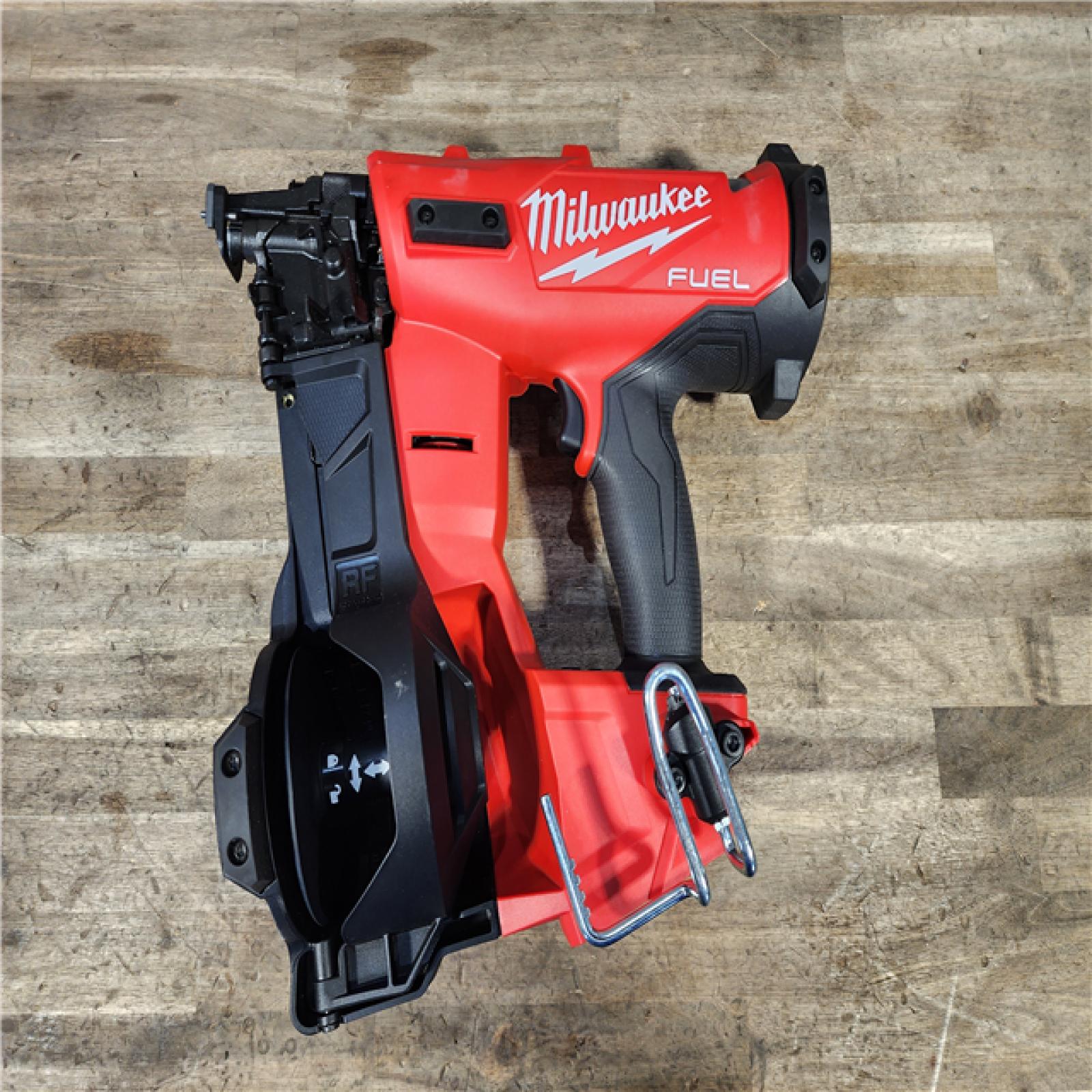 HOUSTON LOCATION - AS-IS Milwaukee M18 FUEL 18-Volt Lithium-Ion Brushless Cordless Coil Roofing Nailer (Tool Only)