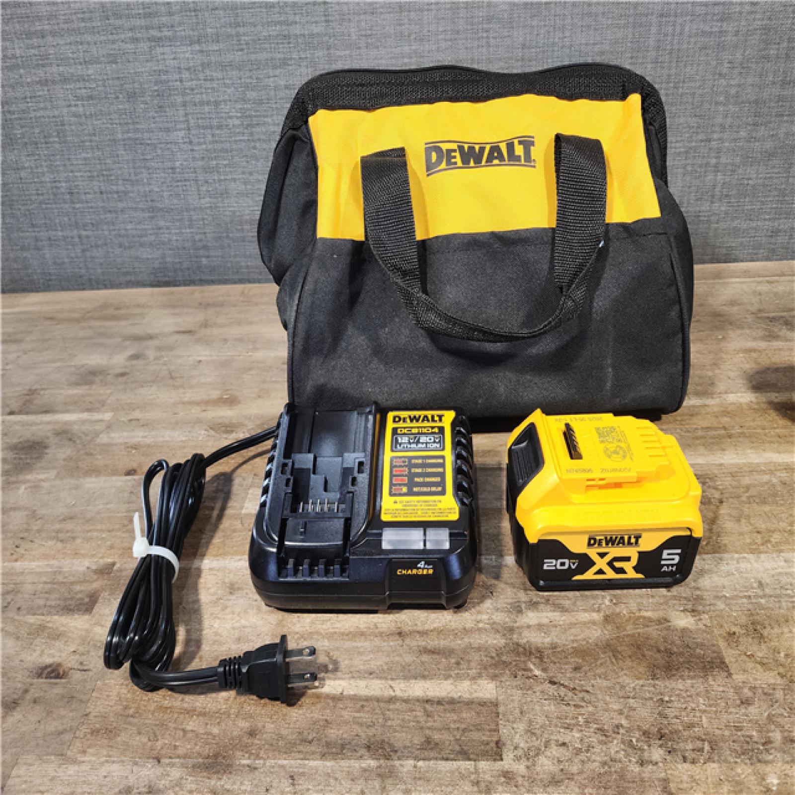 HOUSTON LOCATION - AS-IS (APPEARS LIKE NEW) Dewalt 20V MAX Lithium-Ion Cordless 1/2 in. Impact Wrench Kit W/ BATTERY & CHARGER