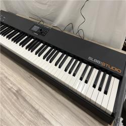 AS-IS Studiologic SL88 MK2 88-key MIDI Keyboard Controller