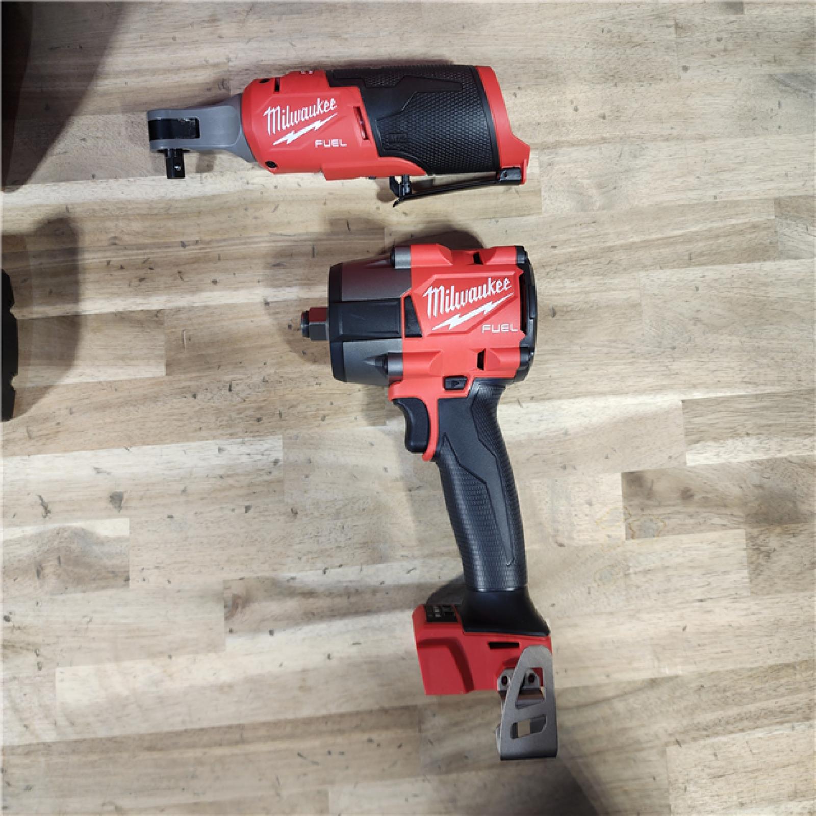 HOUSTON LOCATION - AS-IS (APPEARS LIKE NEW) M18 FUEL 18V Cordless Mid Torque 1/2 in. Impact Wrench W/ M12 FUEL 3/8 in. Ratchet & Battery/Charger Combo Kit