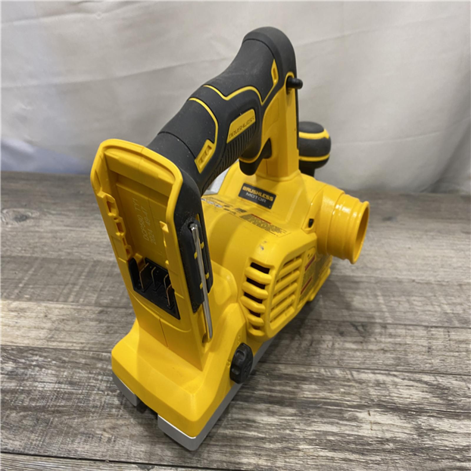 AS-IS DEWALT 20V MAX XR Cordless Brushless 3-1/4 in. Planer (Tool Only)