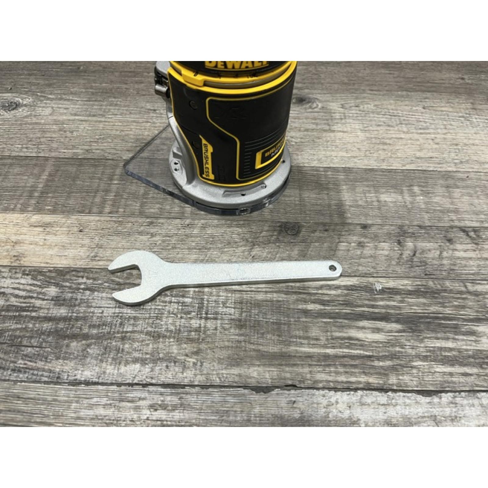 AS-IS DEWALT 20V MAX XR Cordless Brushless Fixed Base Compact Router (Tool Only)