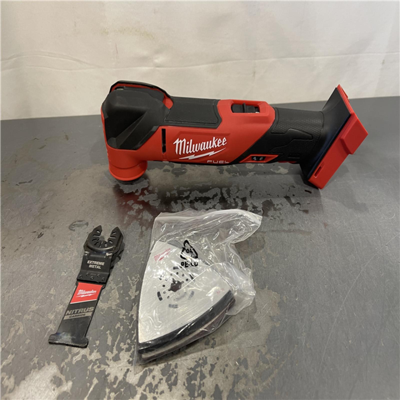 AS-IS - Milwaukee M18 FUEL 18V Lithium-Ion Cordless Brushless Oscillating Multi-Tool