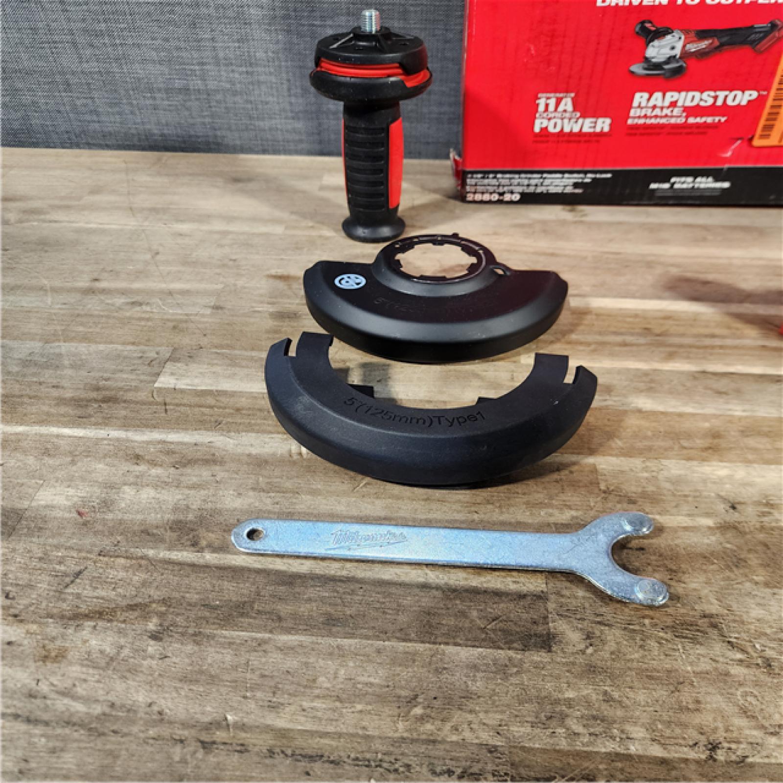 HOUSTON LOCATION - AS-IS Milwaukee 2880-20 FUEL 18-Volt Lithium-Ion Brushless Cordless 4-1/2 in./5 in. Grinder W/Paddle Switch (Tool-Only)