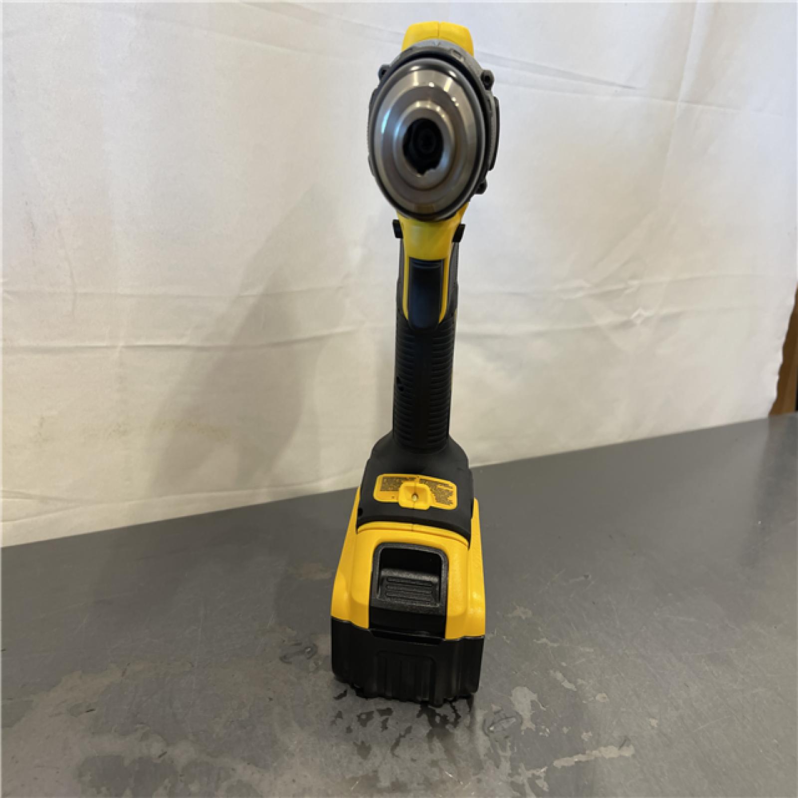 AS-IS - DEWALT ATOMIC 20V Lithium-Ion Cordless 1/2 in. Hammer Drill Kit