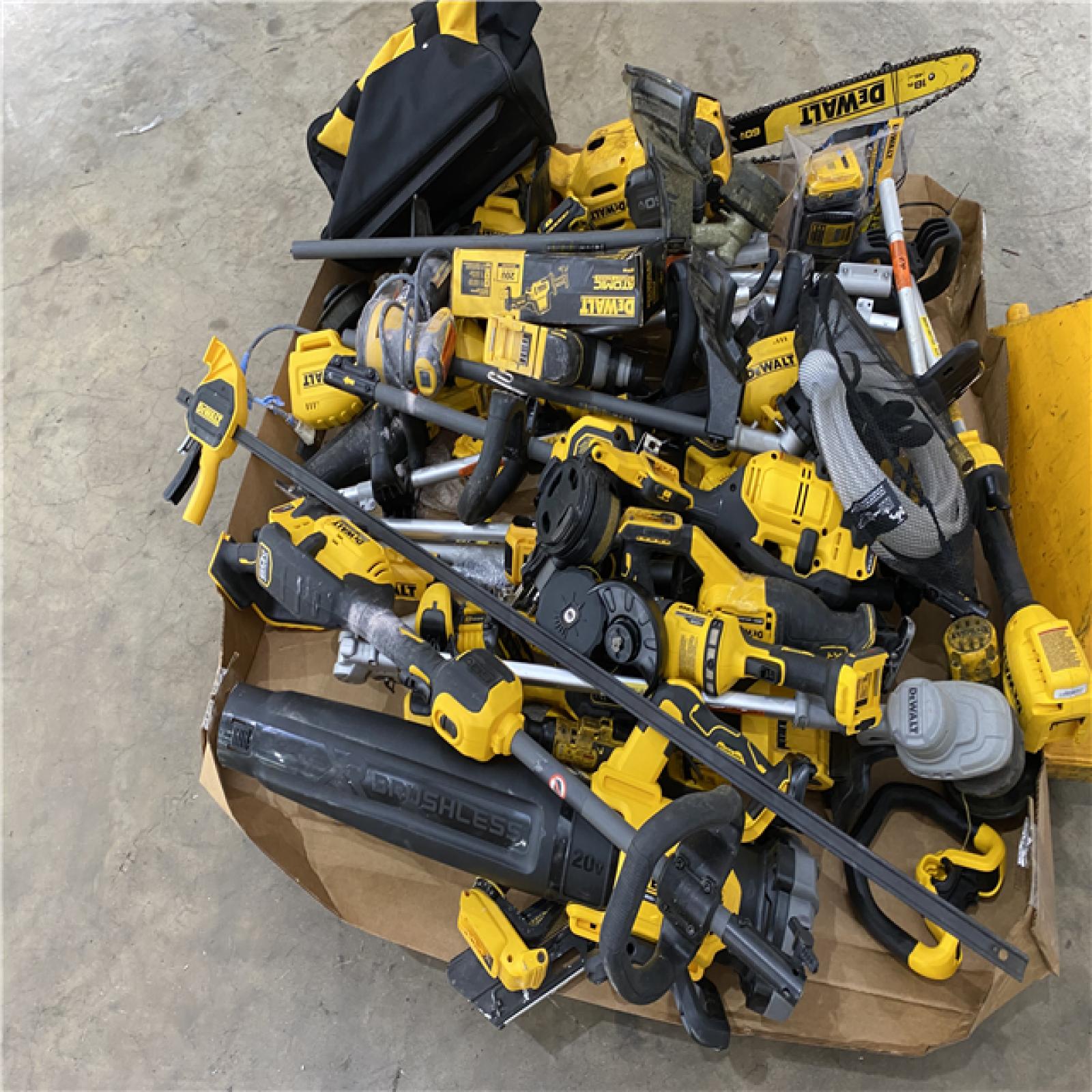 Houston Location AS IS - Tool Pallet